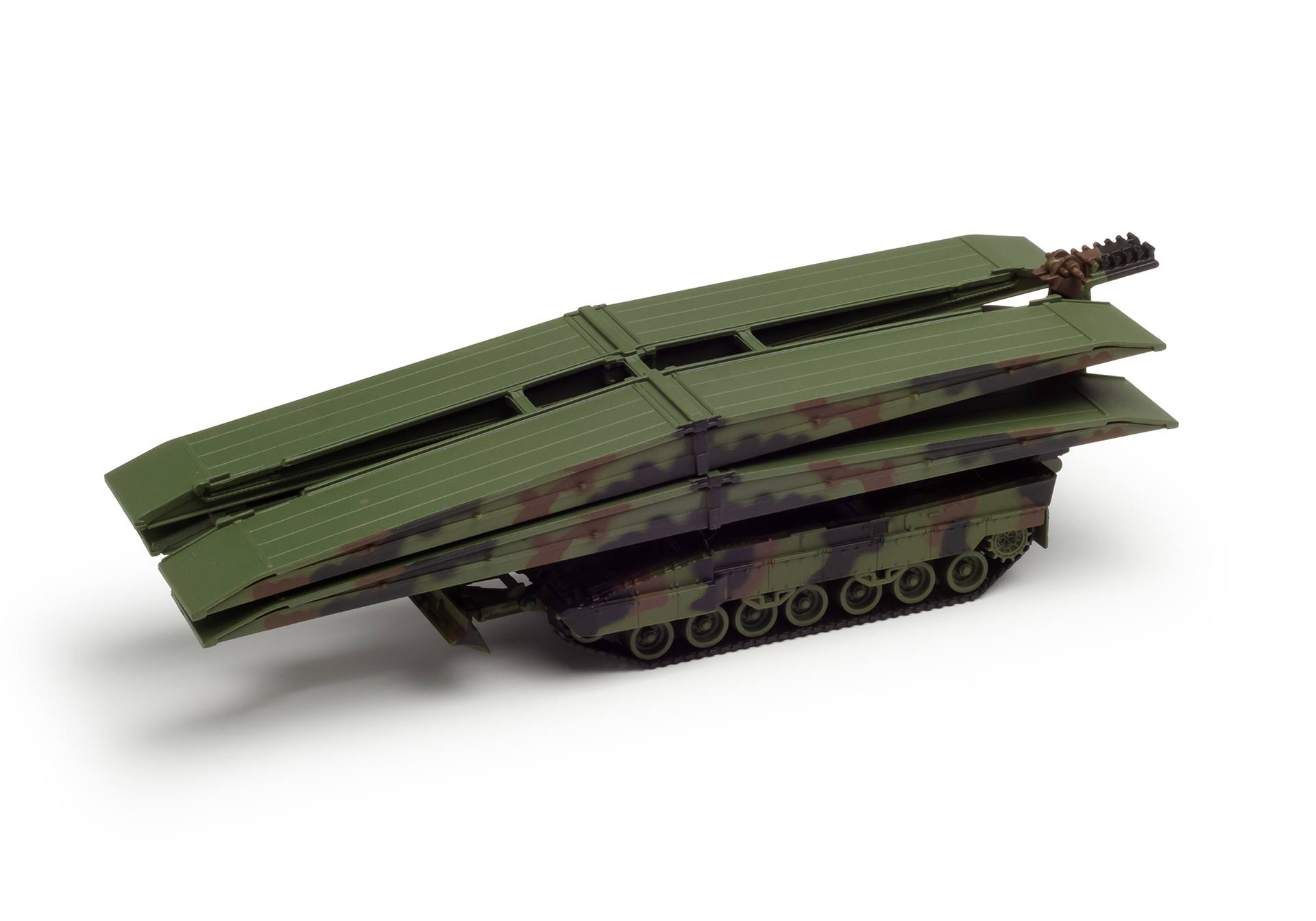 Bridgelaying tank Leguan 2x14m, with decoration