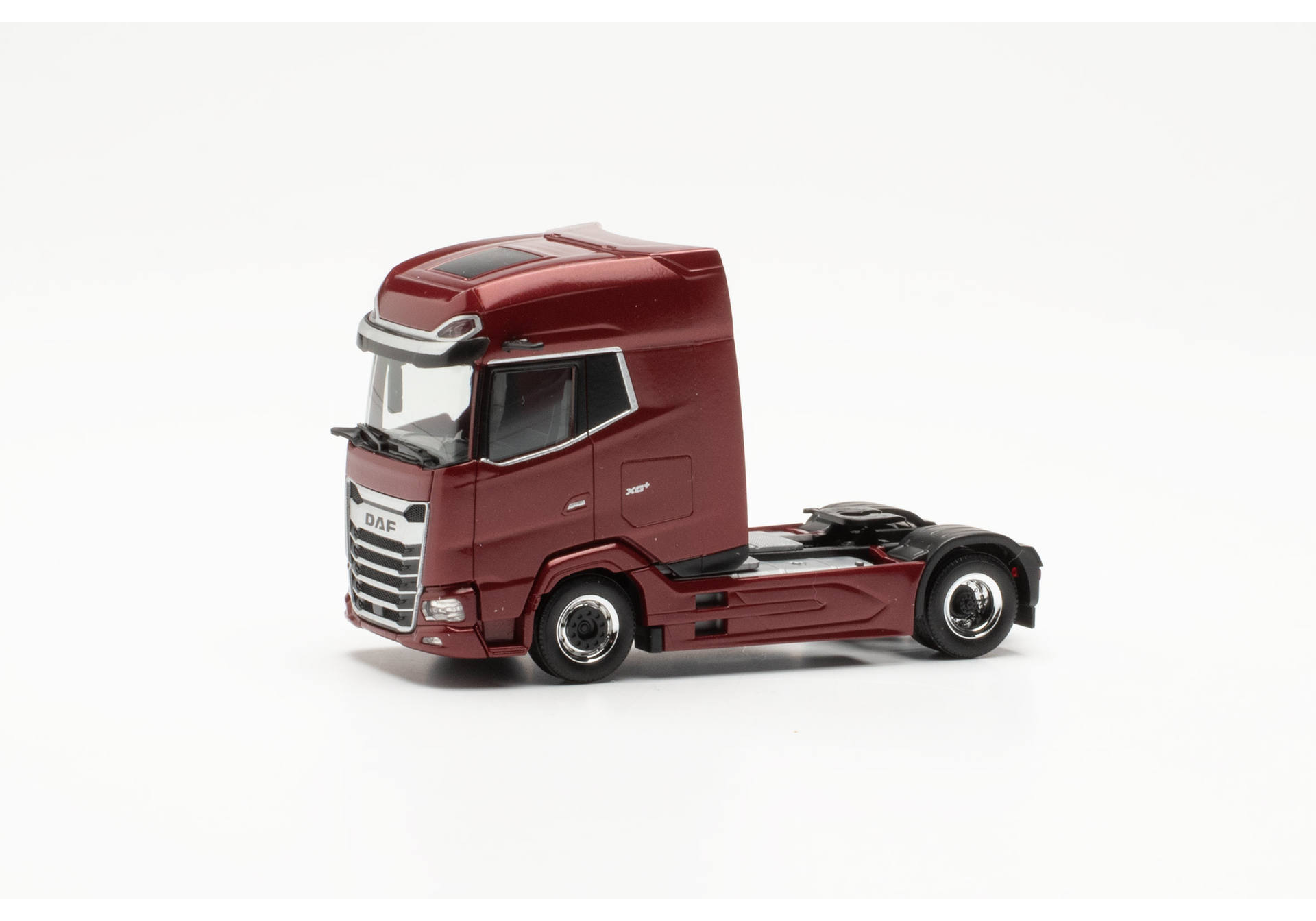 DAF XG+ rigid tractor 2axles, redmetallic