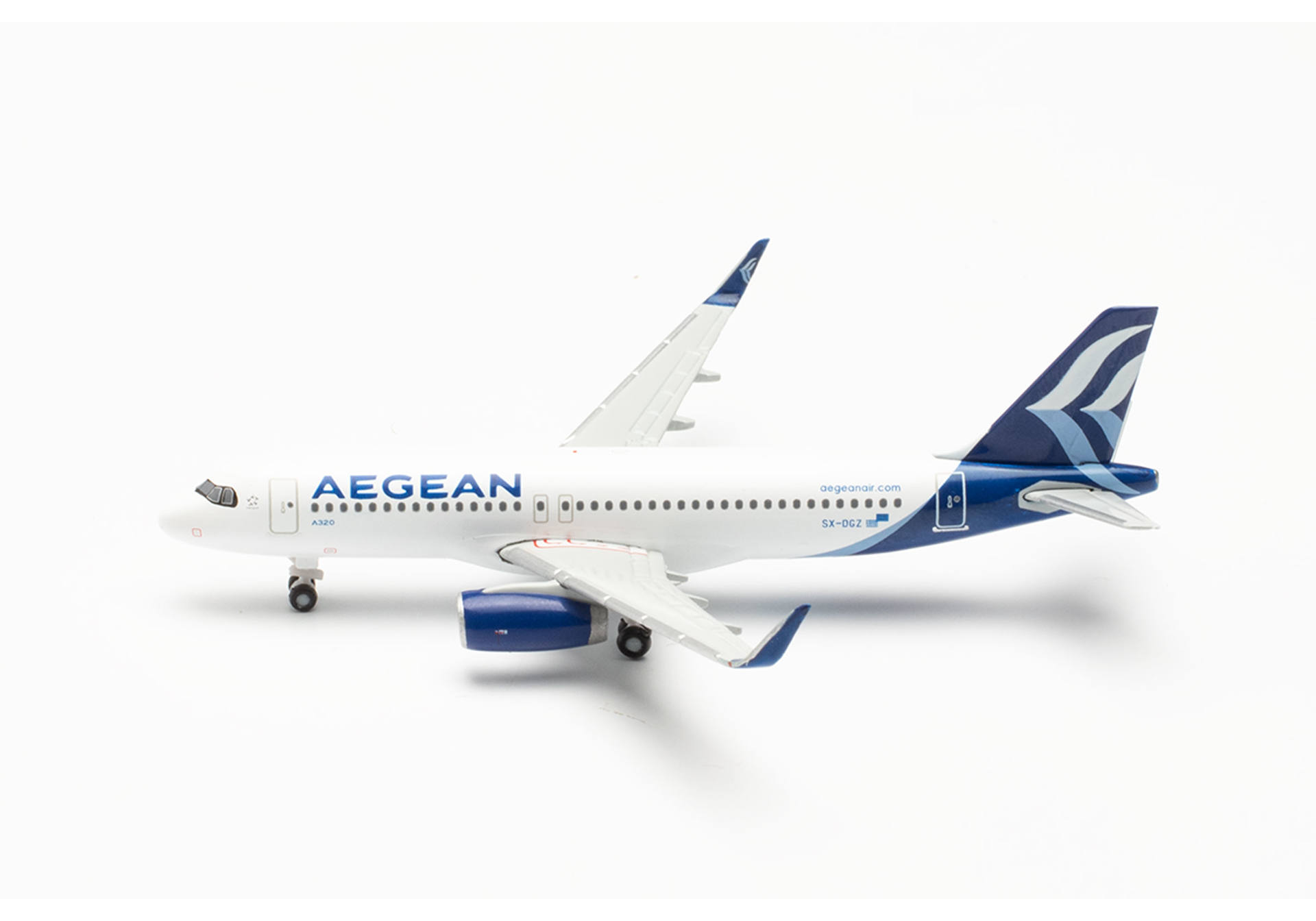 Aegean Airlines Airbus A320 – SX-DGZ