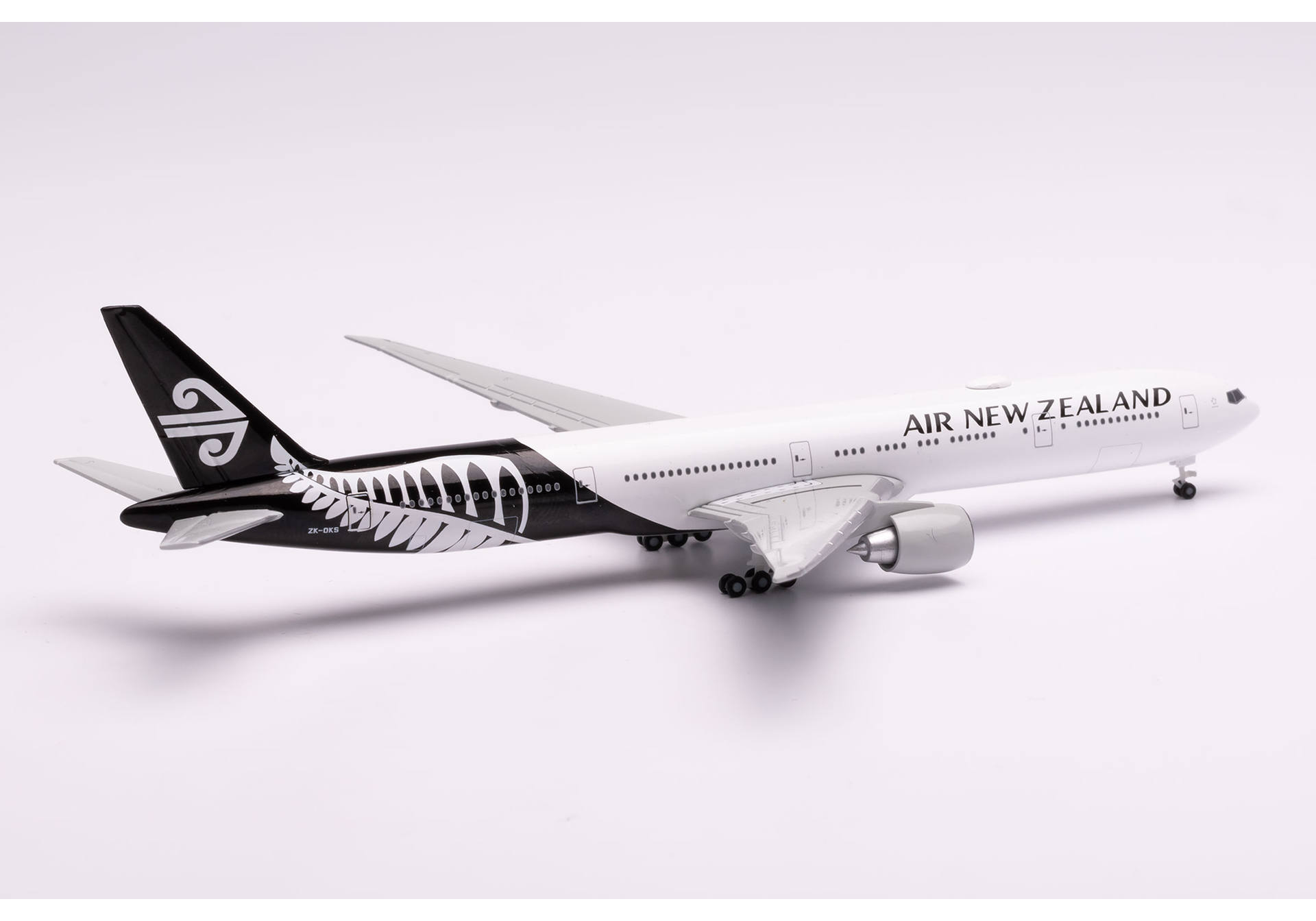Air New Zealand Boeing 777-300ER – ZK-OKS