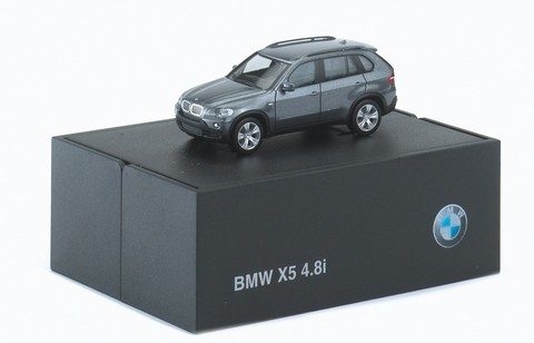 BMW X5 4.8i special box