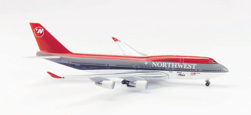 Northwest Boeing 747-400 Airlines (with KLM Logo)