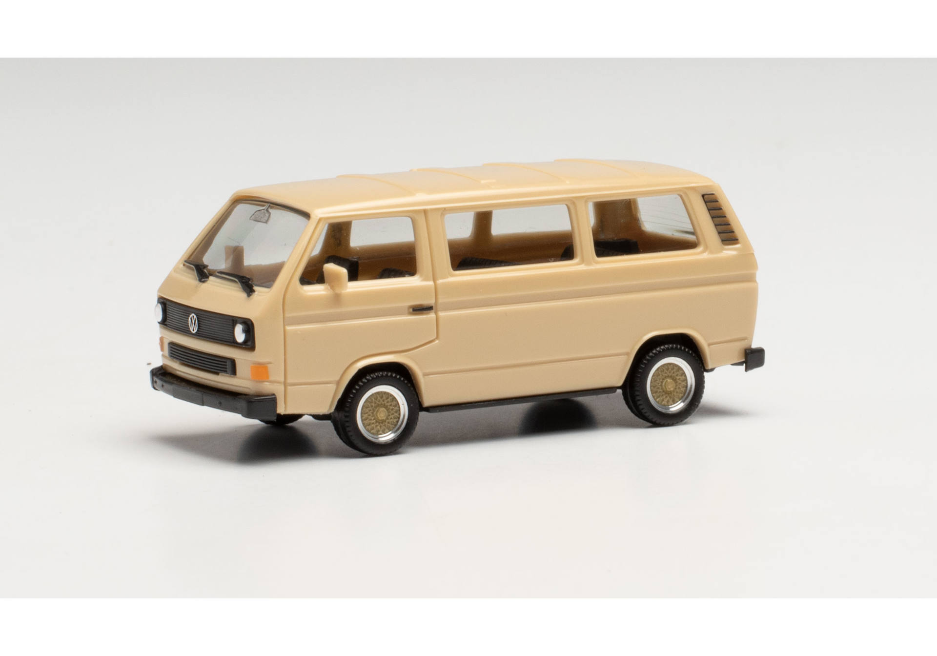 Volkswagen VW T3 Bus mit BBS Felgen, beige