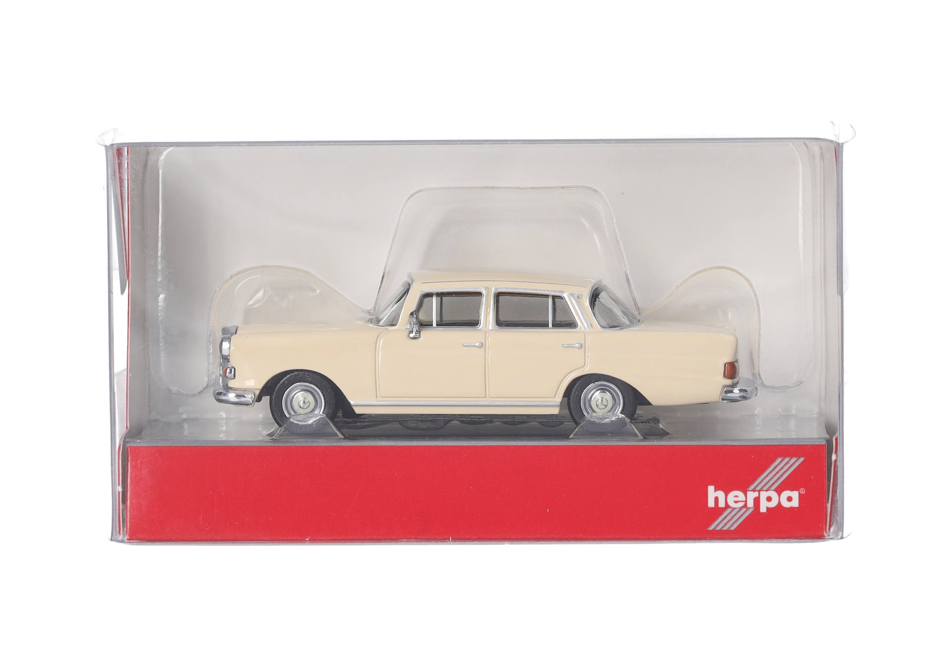 Mercedes-Benz 200 Heckflosse, creme