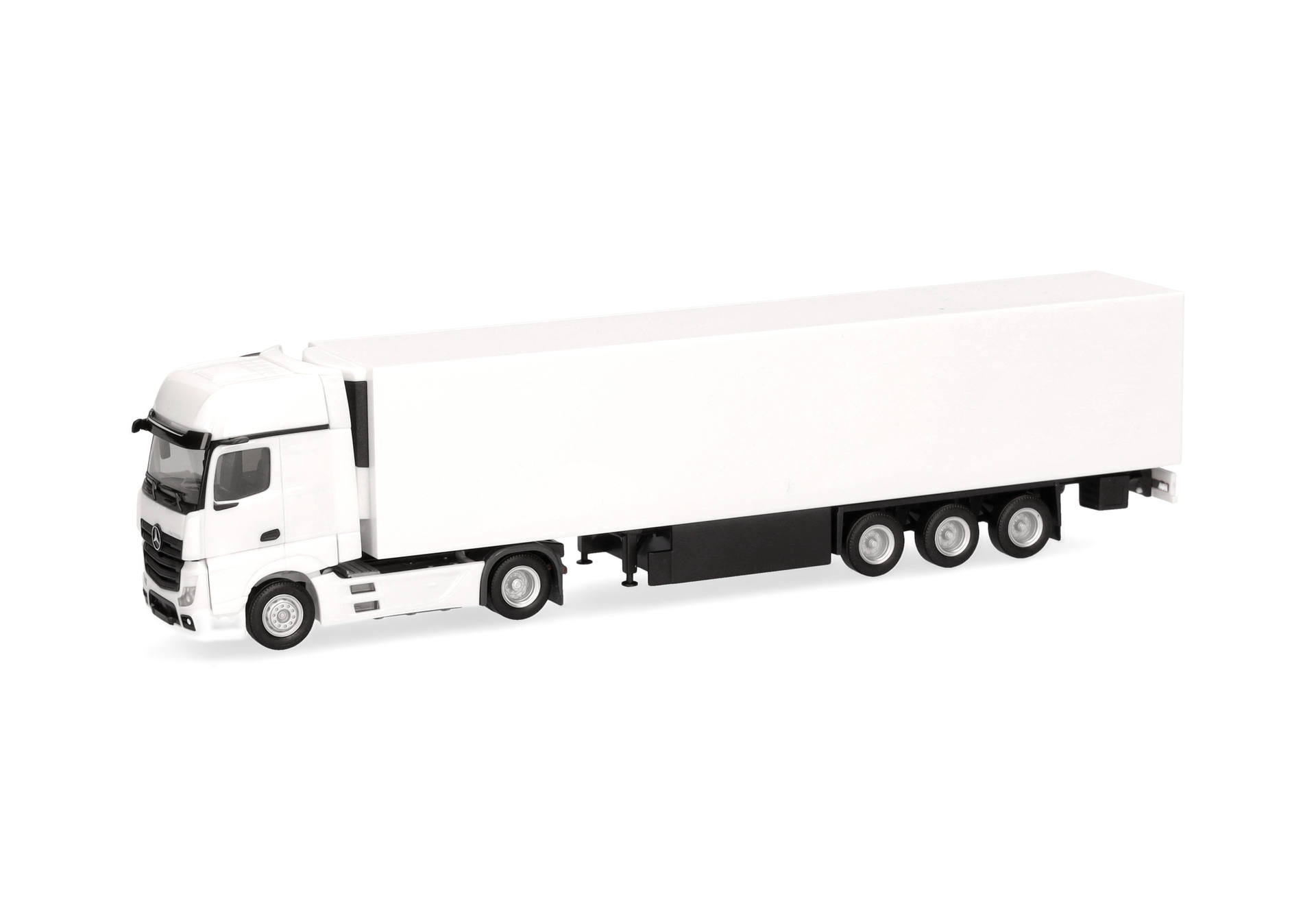 Mercedes-Benz Actros '18 Gigaspace refrigerated box semitrailer truck, white