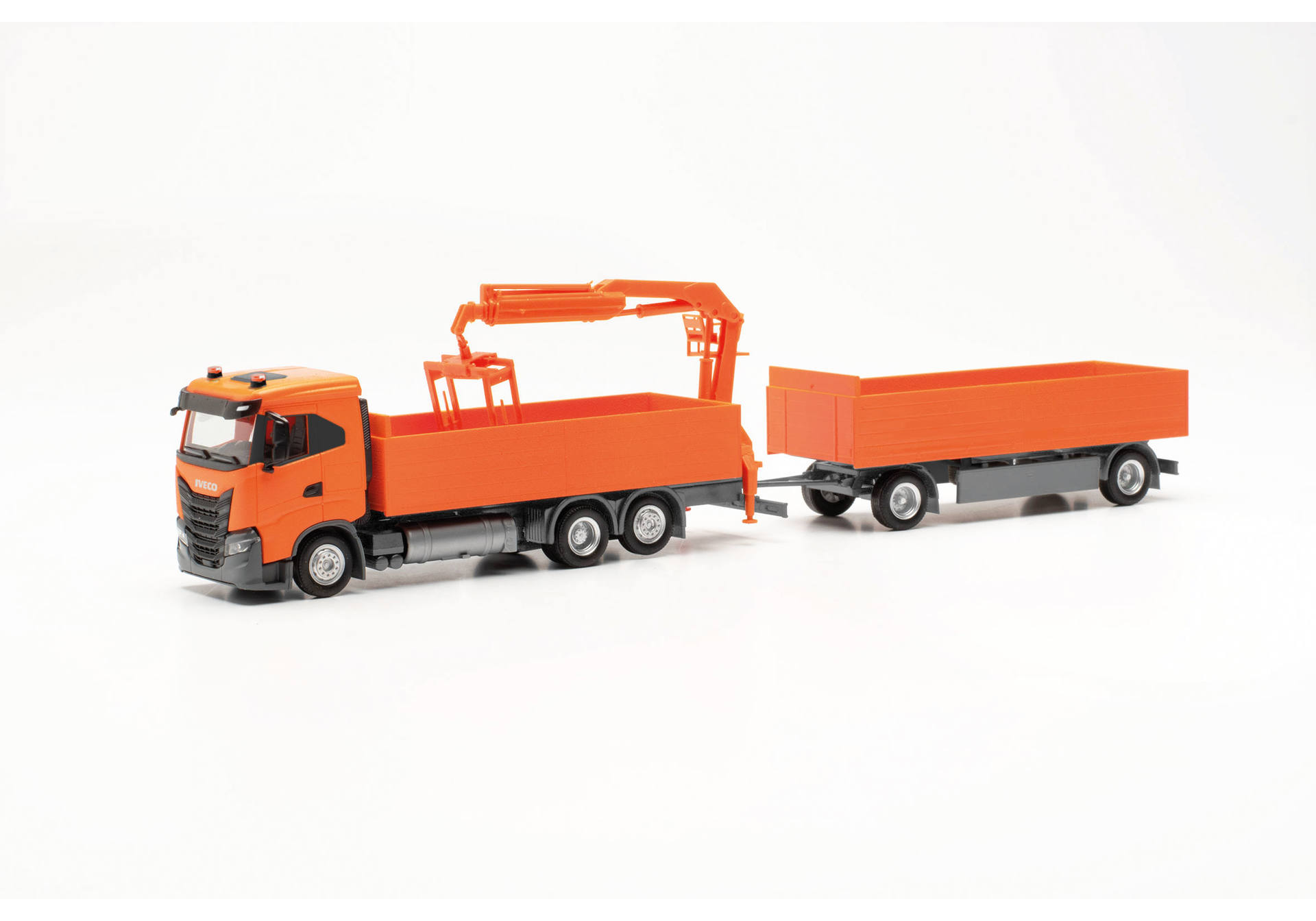 Iveco S-Way ND flat bed trailer truck, orange