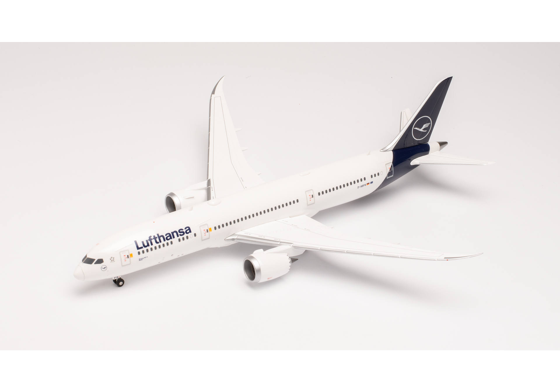 Lufthansa Boeing 787-9 Dreamliner – D-ABPA “Berlin”