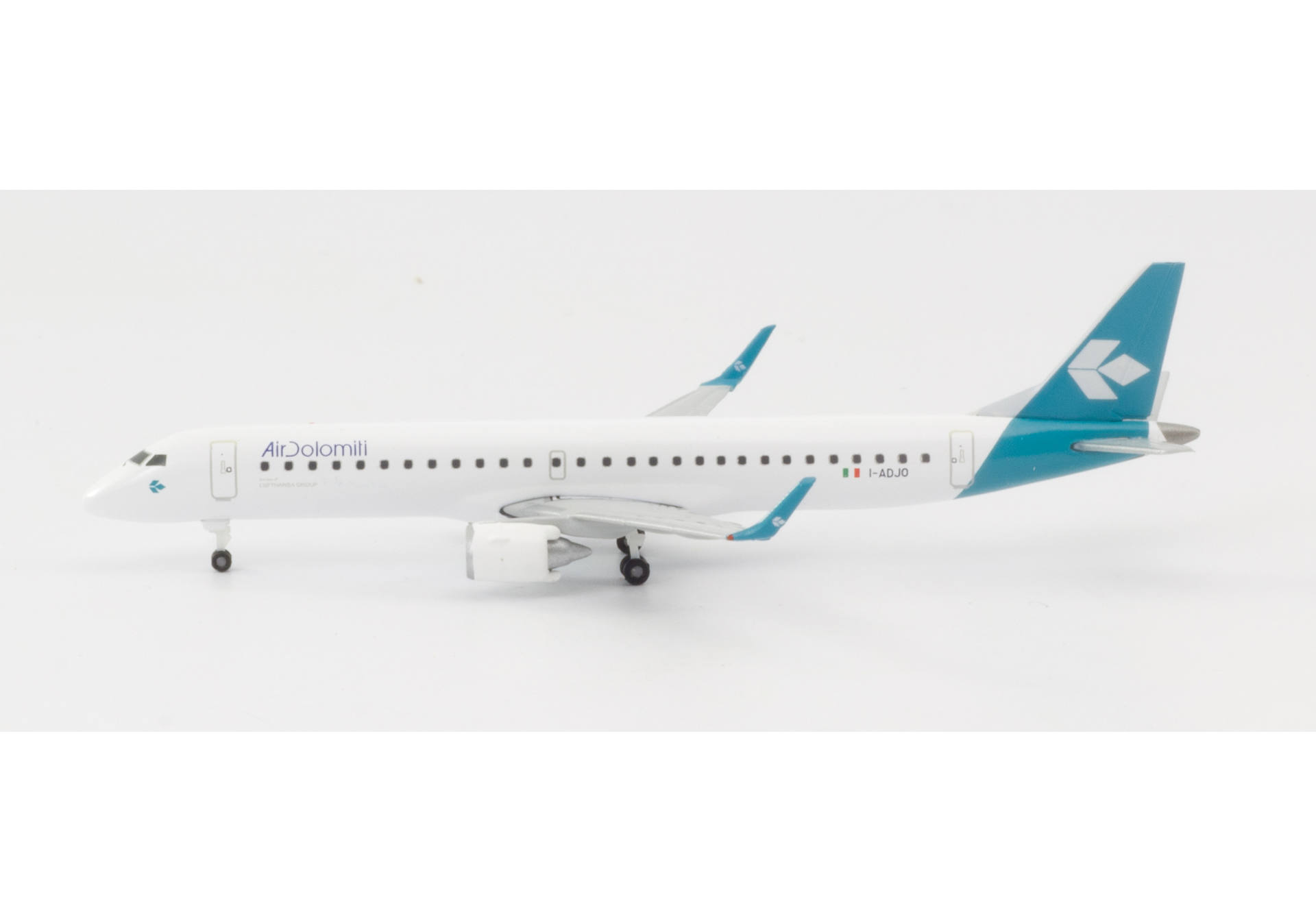 Air Dolomiti Embraer E195 - new 2019 colors