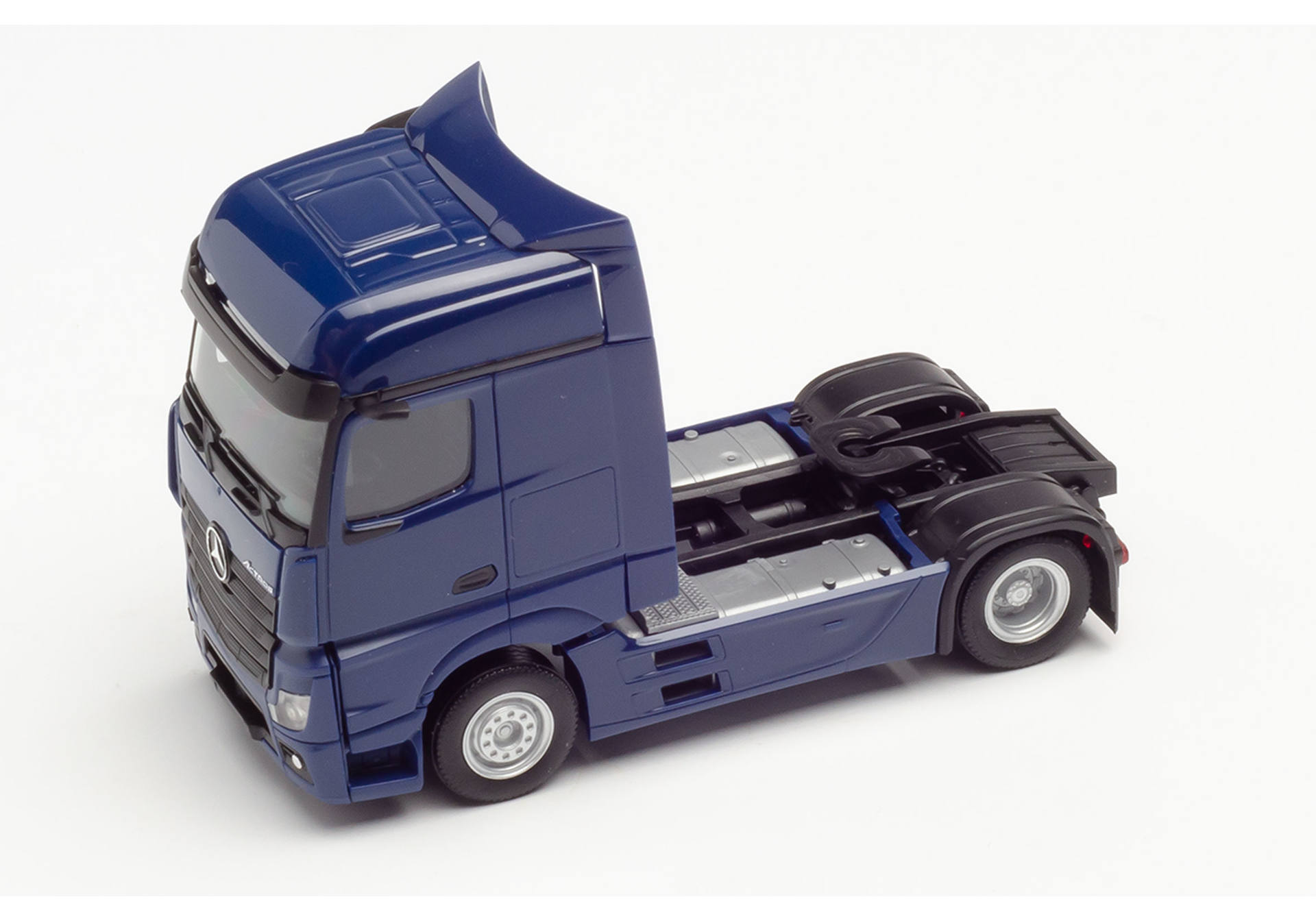 Mercedes-Benz Actros Bigspace `18 Zugmaschine, kobaltblau