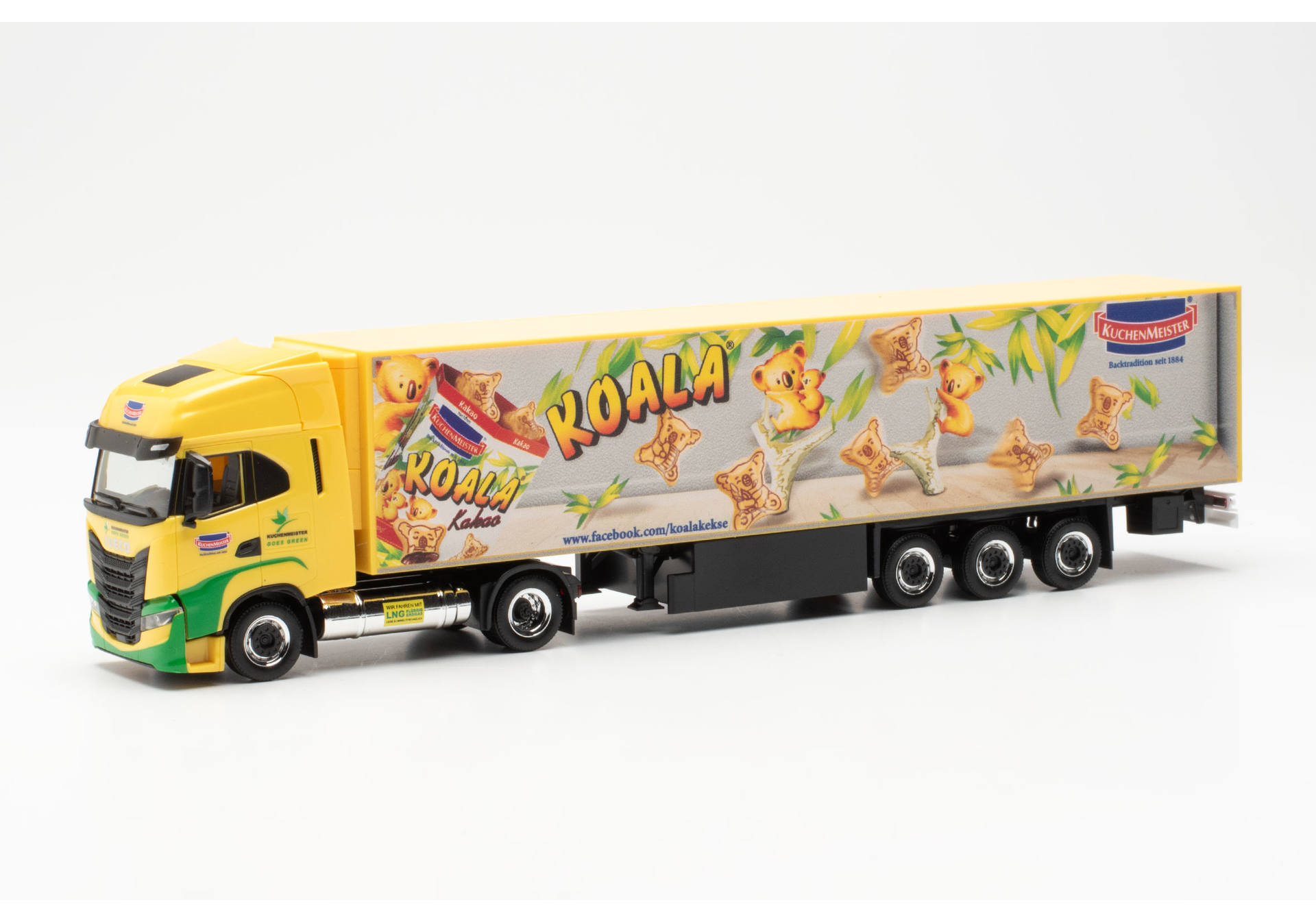 Iveco S-Way LNG refrigerated box semitrailer "Kuchenmeister" (North Rhine Westphalia/Soest)
