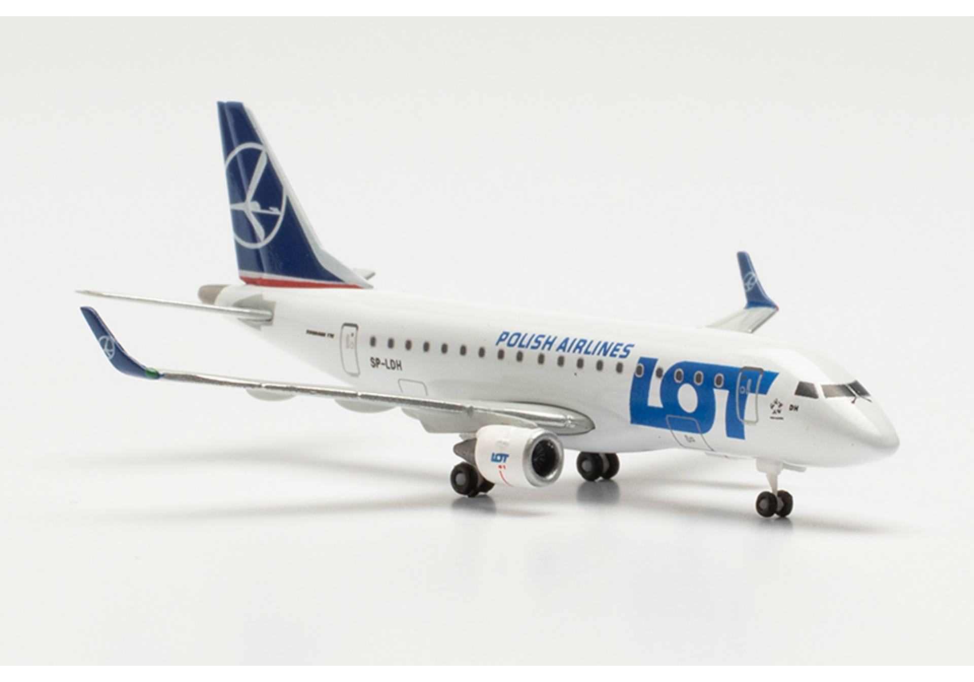 LOT Polish Airlines Embraer E170 – SP-LDH