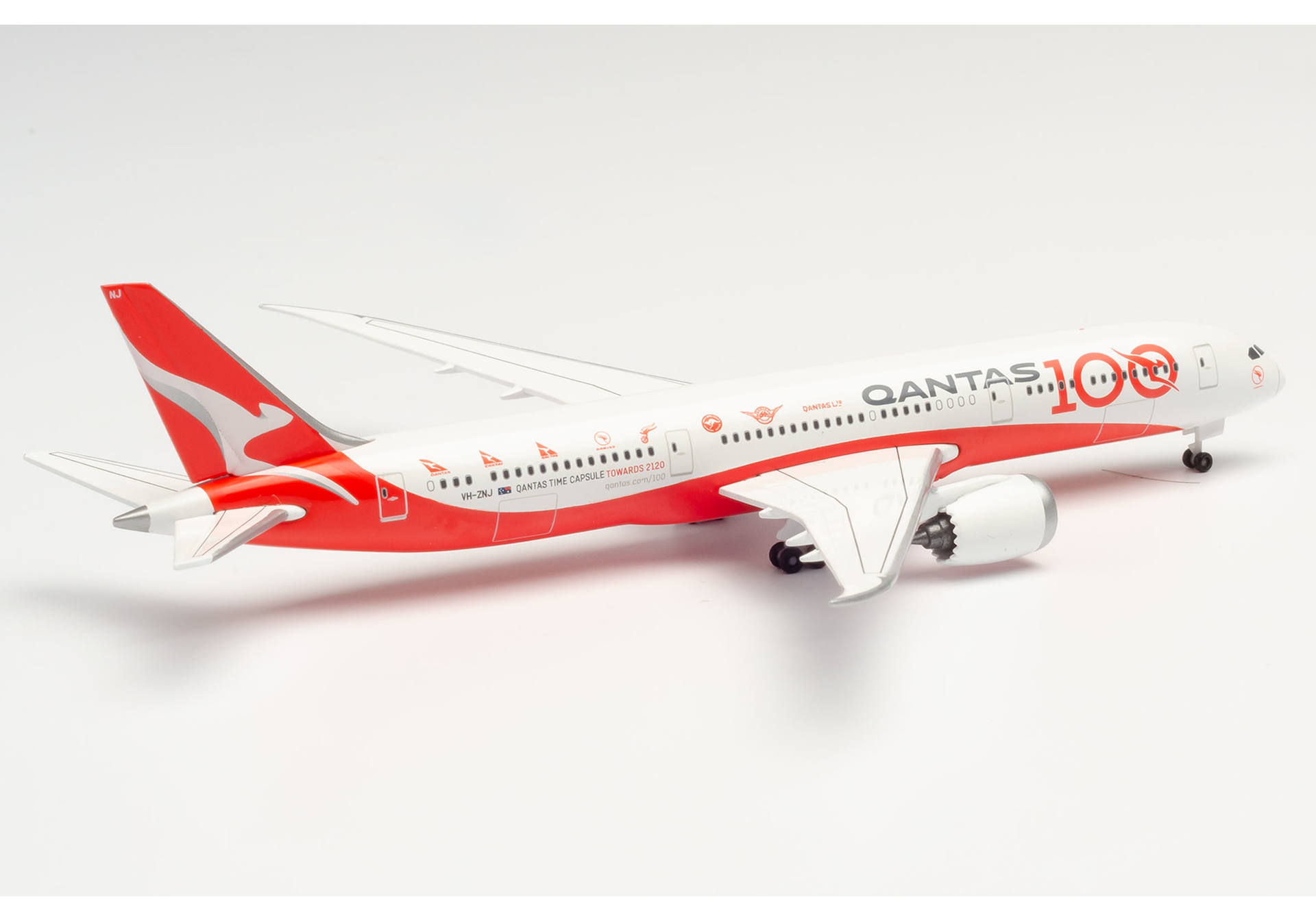 Qantas Boeing 787-9 Dreamliner - 100th Anniversary "Longreach"