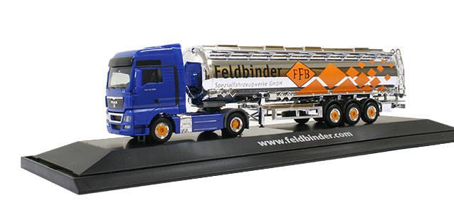 MAN TGX XXL jumbo tank semitrailer "Feldbinder"
