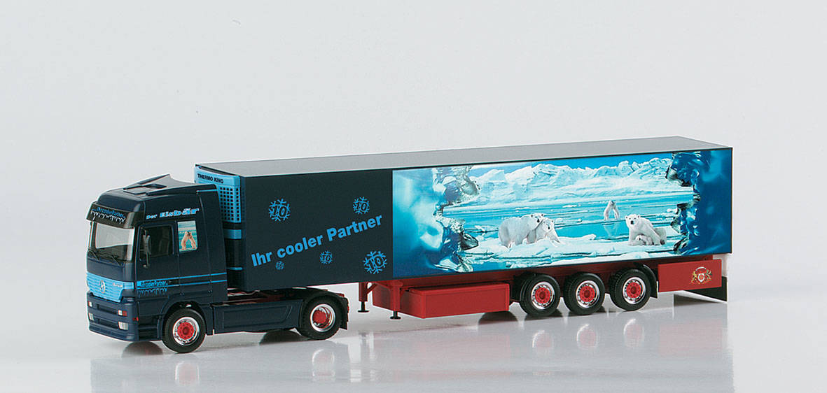 Mercedes-Benz Actros LH refrigerated box semitrailer "Tasche Lemgo"