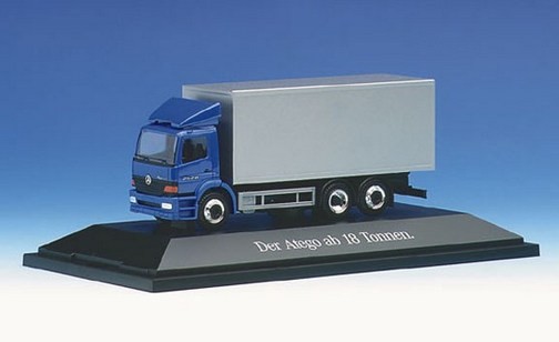 Mercedes-Benz Atego from 18 tons of suitcase truck 3A
