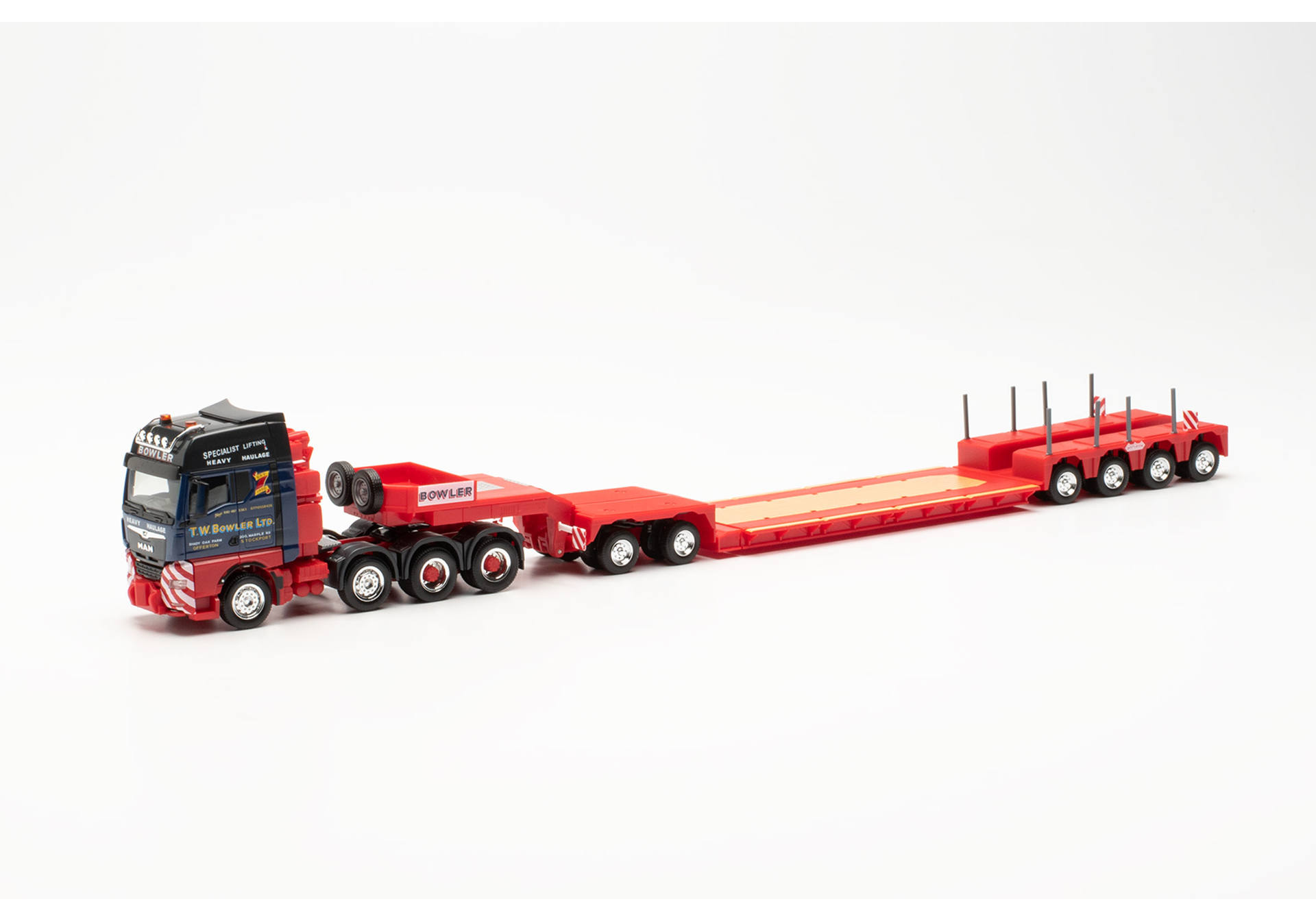 MAN TGX GX low boy semitrailer truck „Bowler“ (England/Stockport)