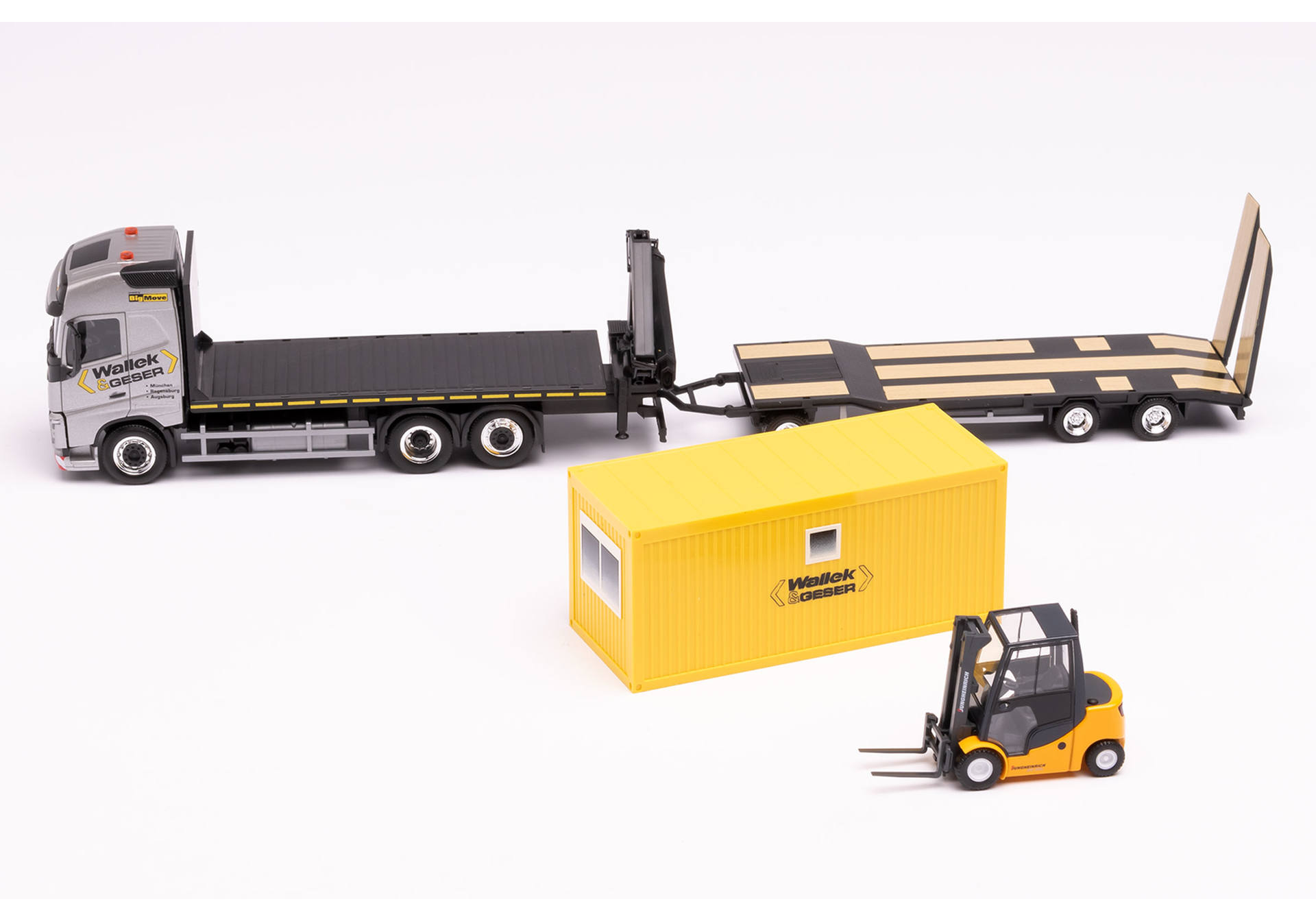 Volvo FH Gl. flat truck with container and crane and Goldhofer TU3 with fork lift „Wallek & Geser“