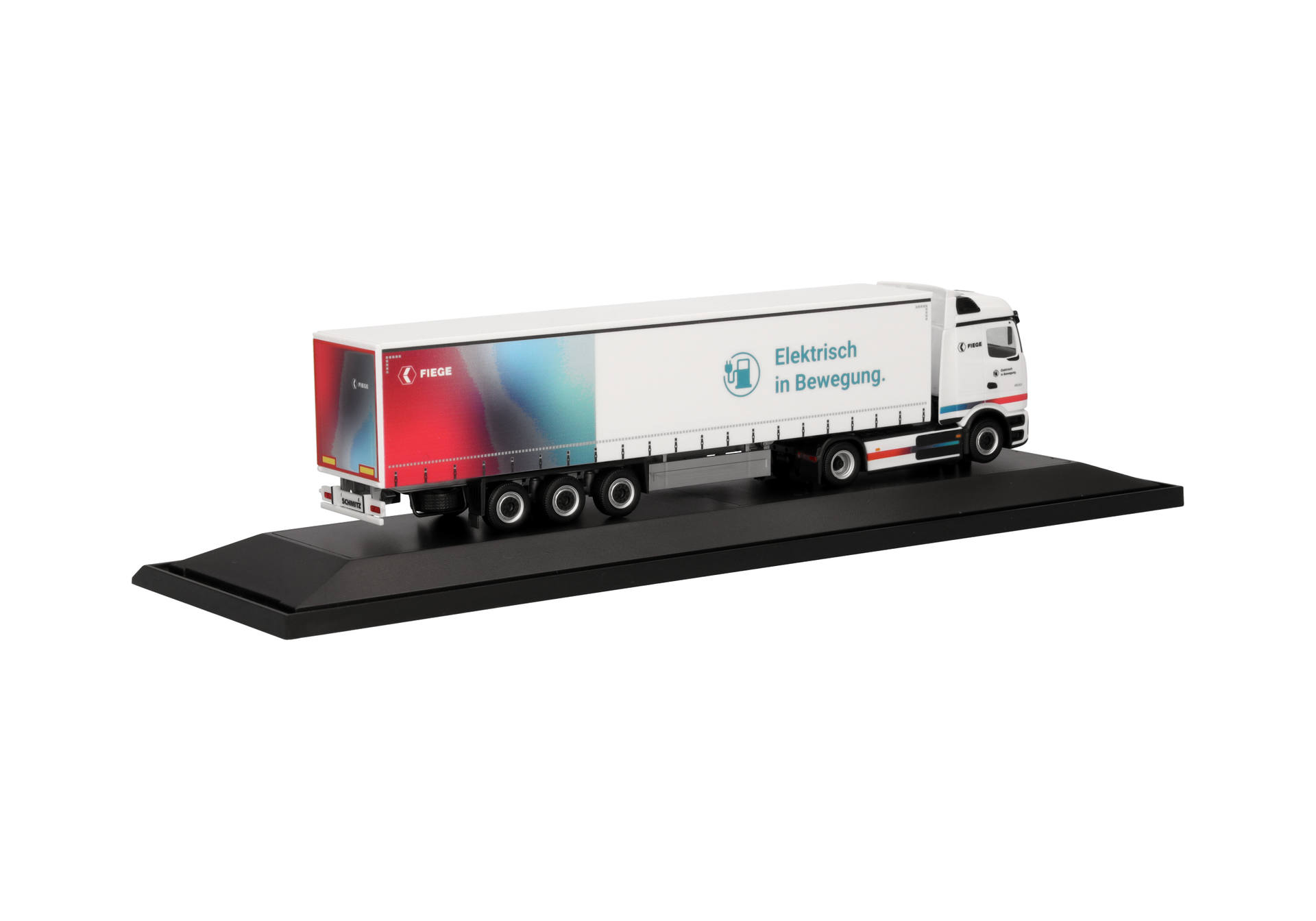 Mercedes-Benz eActros 600 ProCabin Streamspace curtain canvas semitrailer truck "FIEGE Logistik"