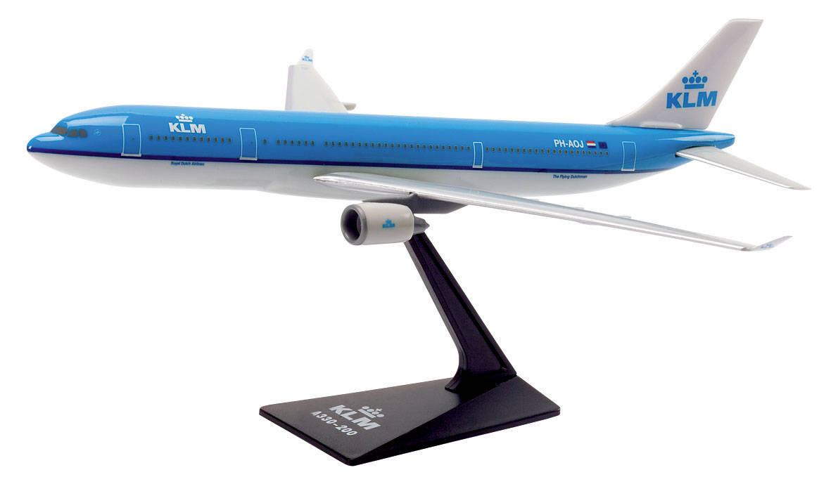 KLM Airbus A330-200. This item comes / came in Wooster branded packaging.