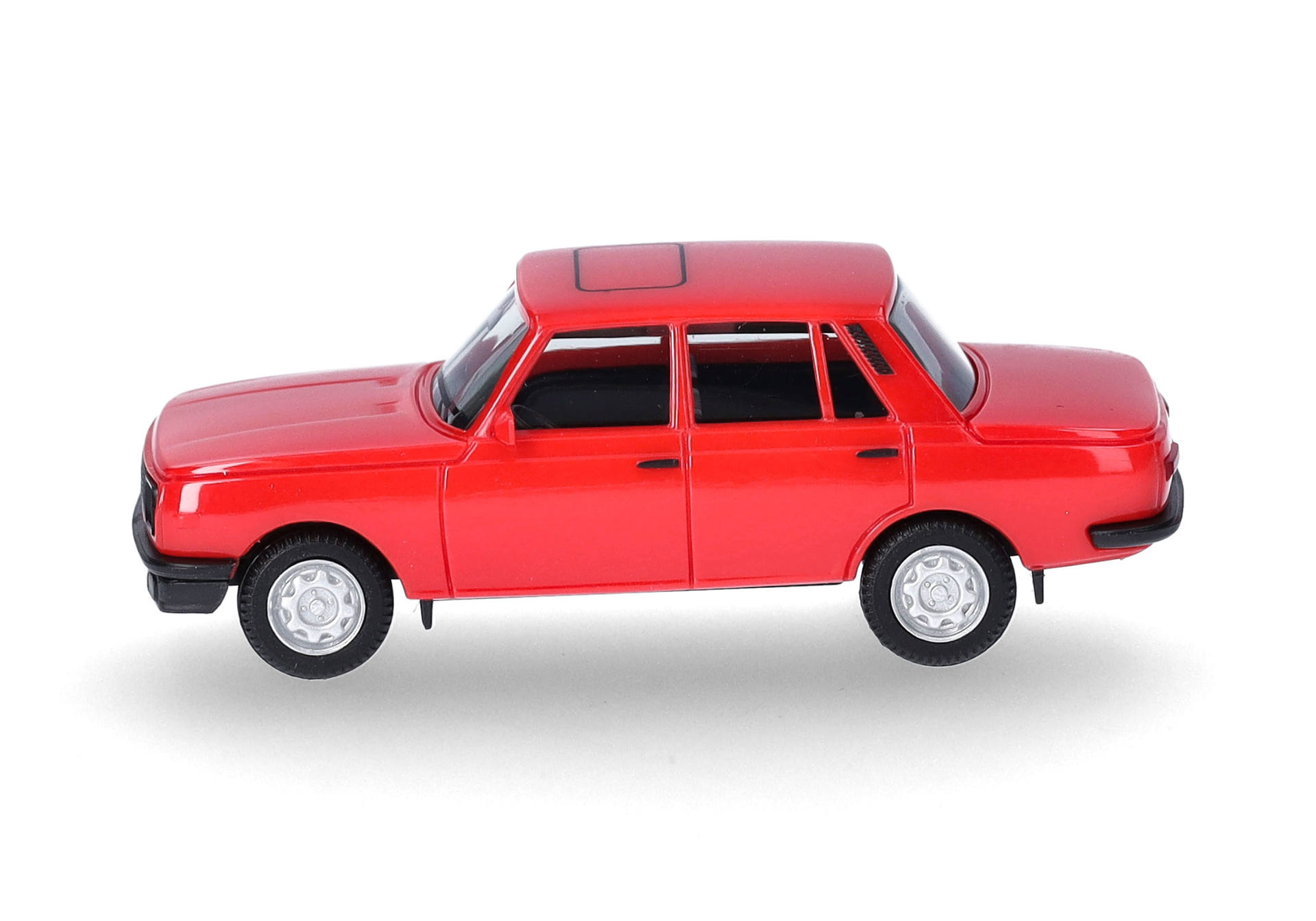 Wartburg 353 84, bright red