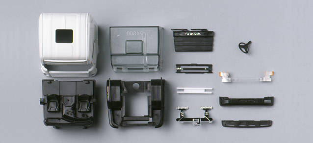 Scania 144 TL driver's cabin with side skirting (incl. rear-view mirror)Content: 2 pcs.