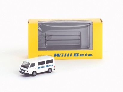 Mercedes-Benz 100 D Bus special box