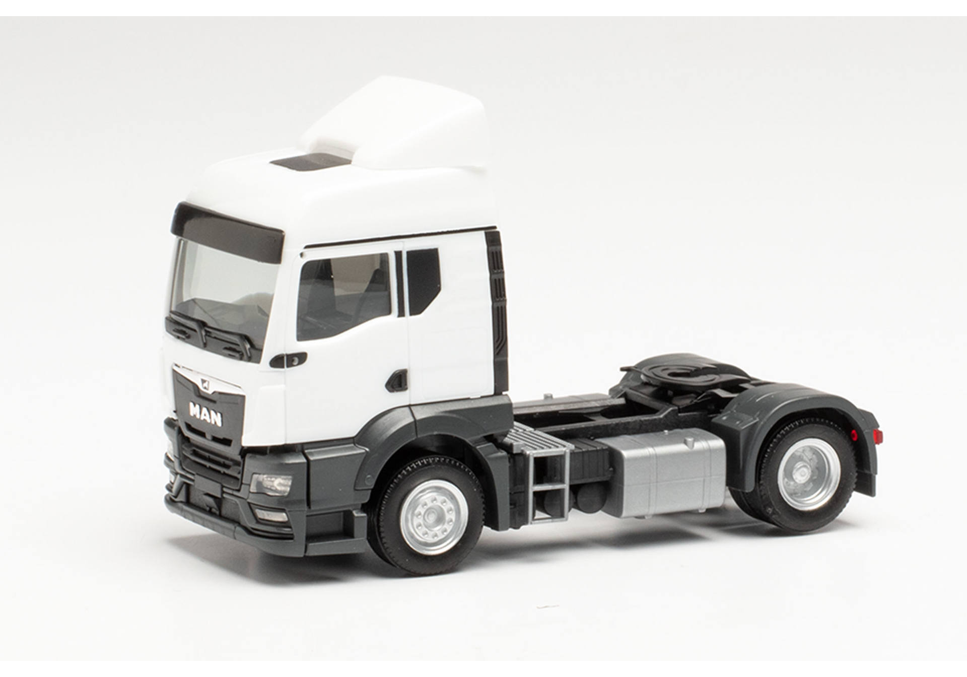 MAN TGS TM Zugmaschine ohne Windleitbleche, weiß
