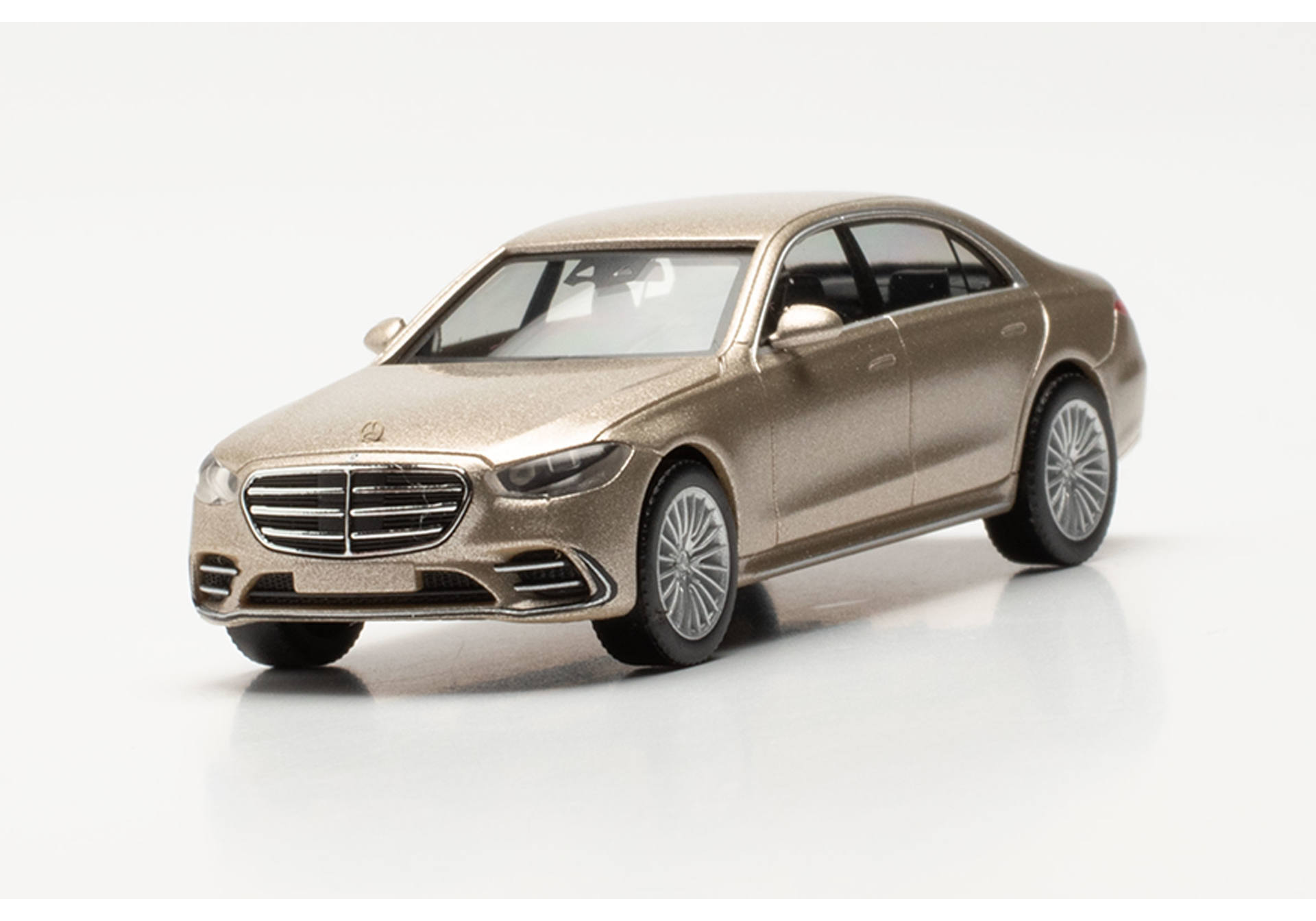 Mercedes-Benz S-Klasse, kalaharigold metallic