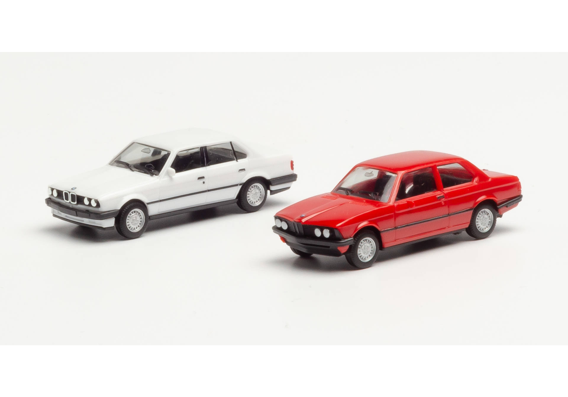 Set mit 7 Modellen „7 Generationen der BMW 3er Reihe“ Set mit 7 Modellen „7 Generationen der BMW 3er Reihe“