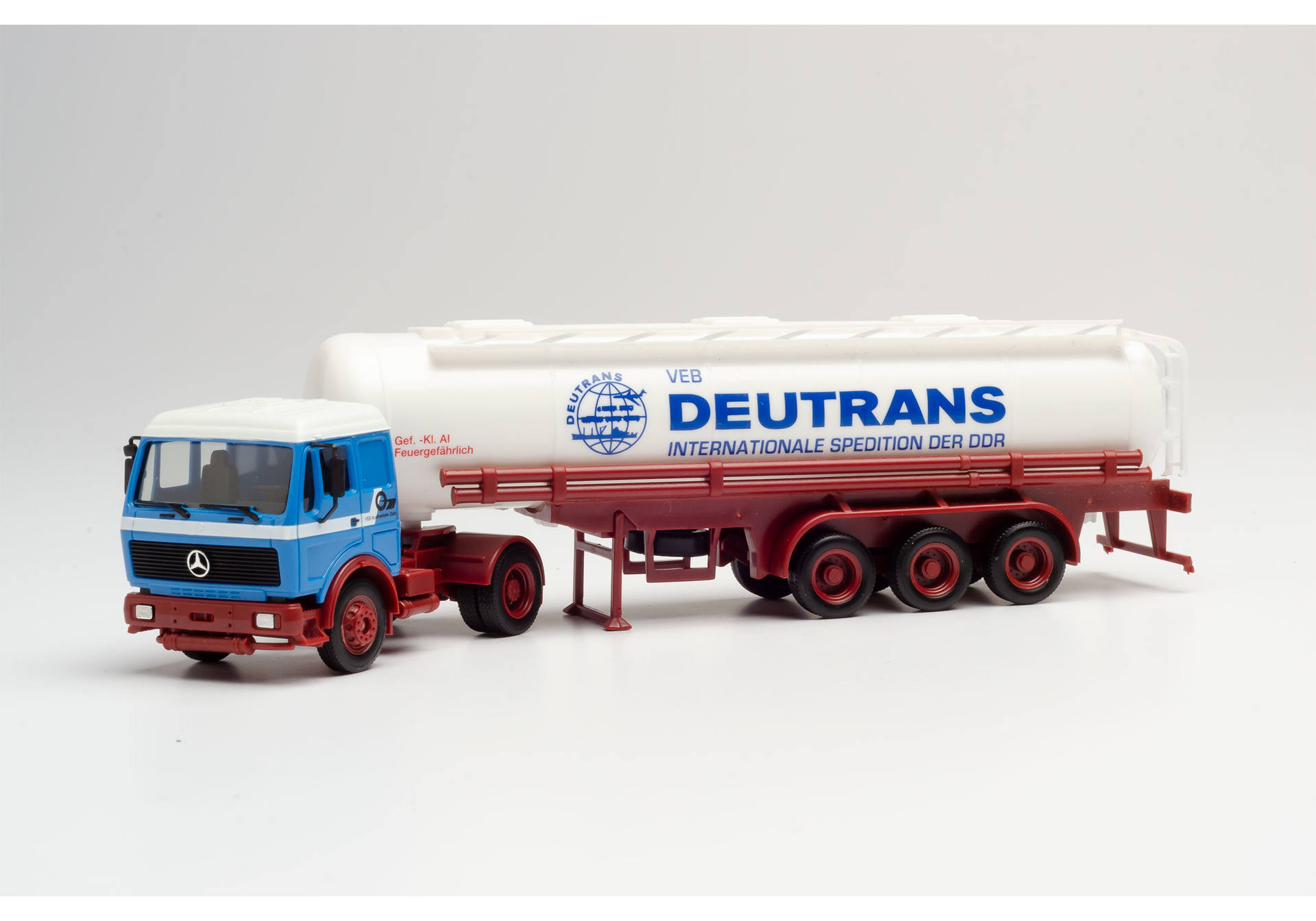 Mercedes-Benz NG tank semitrailer "Deutrans / VEB Kraftverkehr Zeitz"