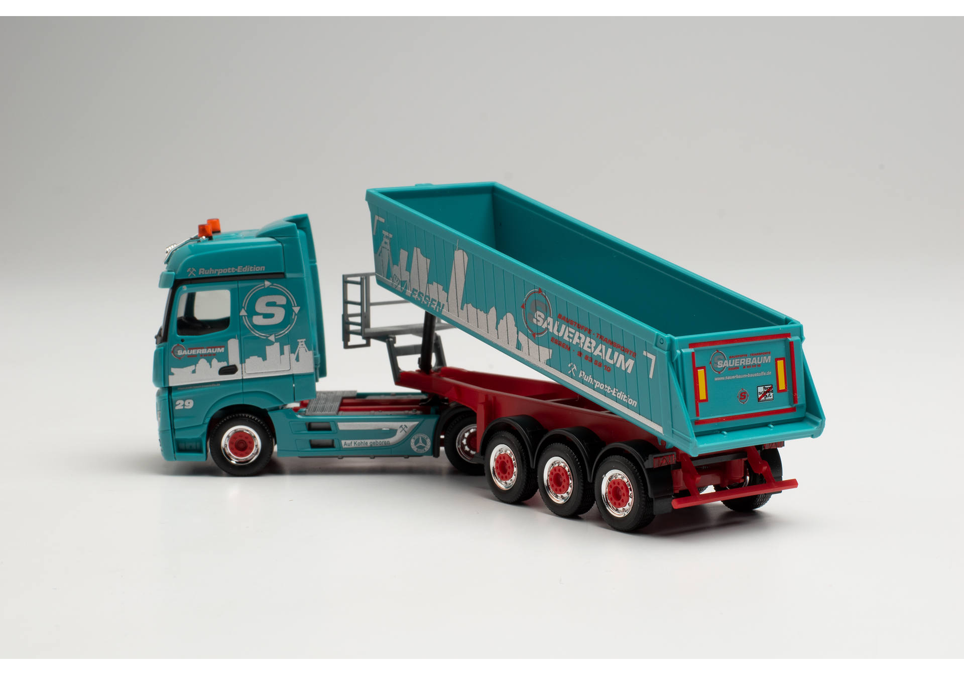 Mercedes-Benz Actros BigSpace 2.5 Schmitz dump semitrailer "Sauerbaum"