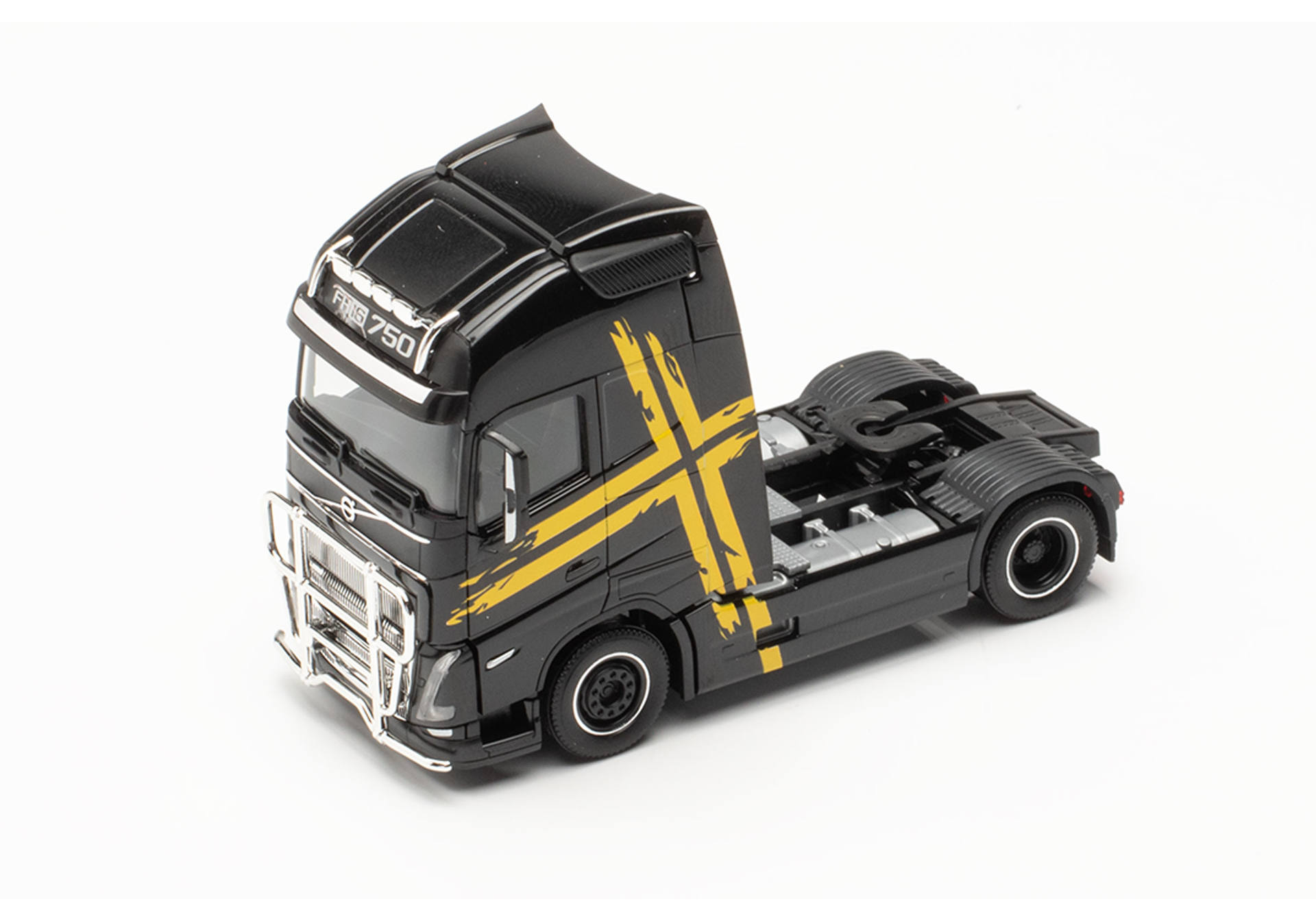 Volvo FH 16 Gl. XL 2020 tractor with lamp holder and crash protector, black