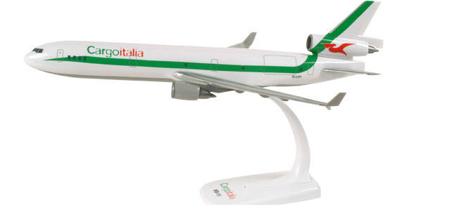 CargoItalia McDonnell Douglas MD-11F. This item comes / came in Wooster branded packaging.