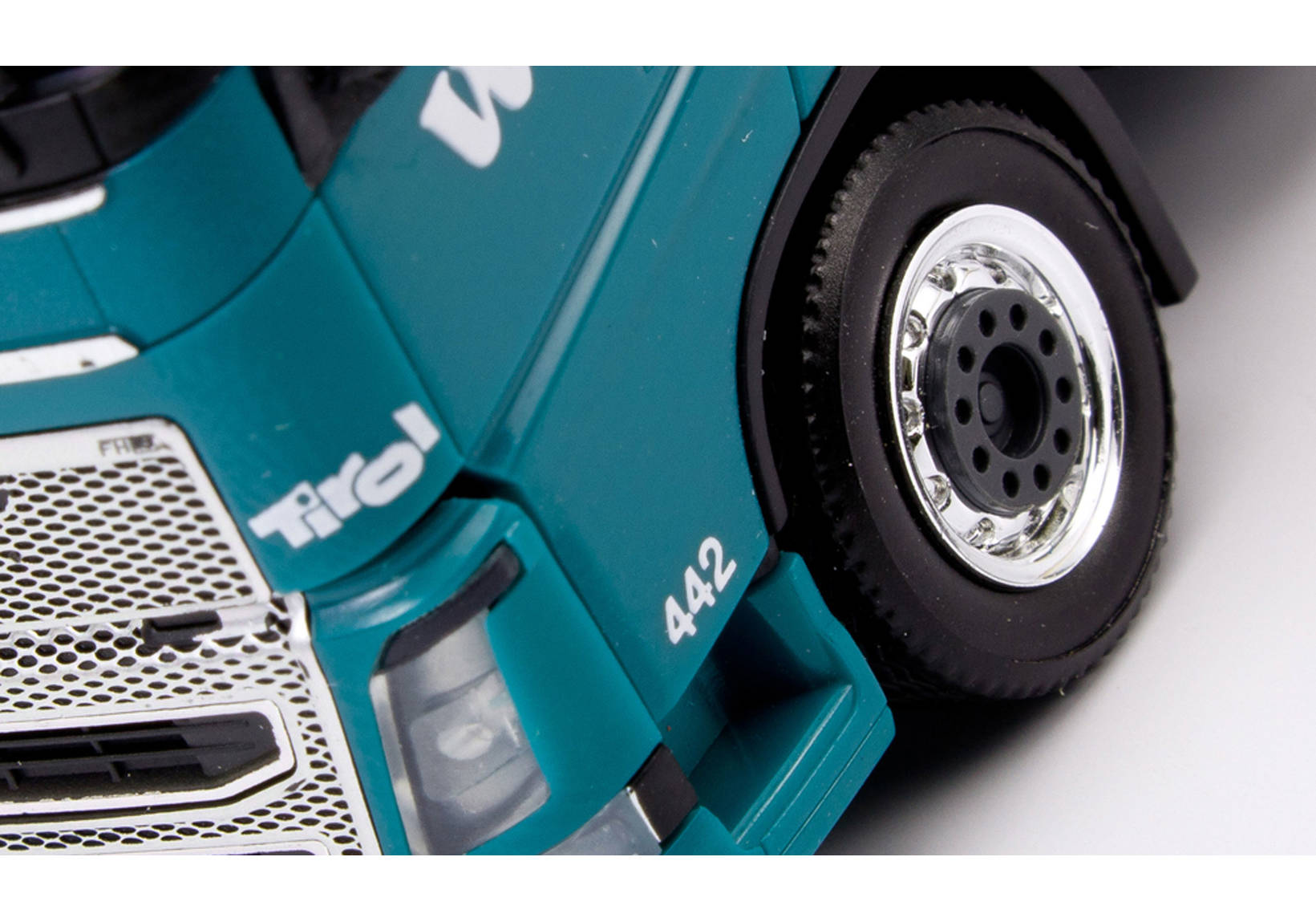 Volvo FH Pritschen-LKW mit Ladekran "Betonpumpen Weberv" (A)