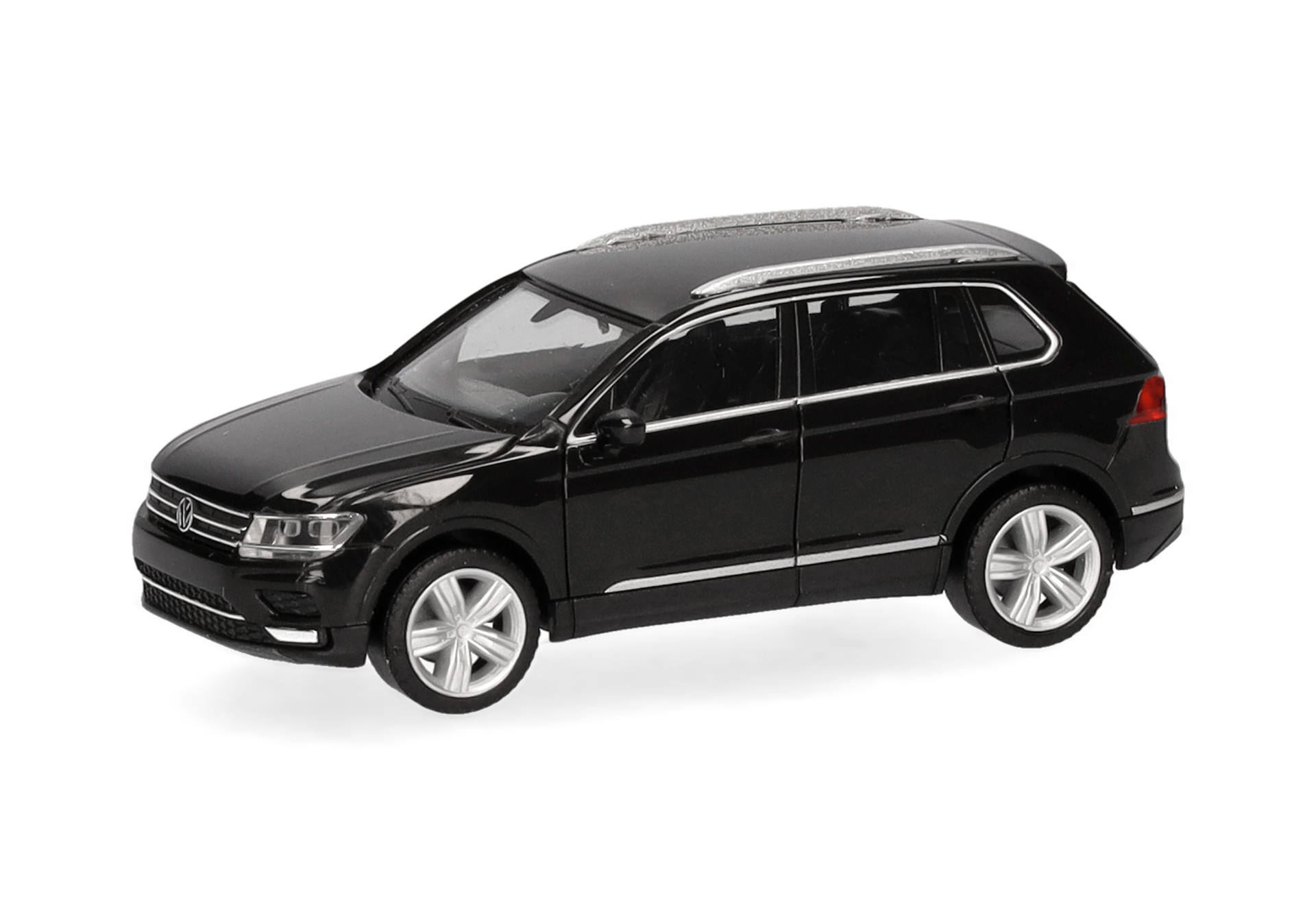 Volkswagen (VW) Tiguan, black