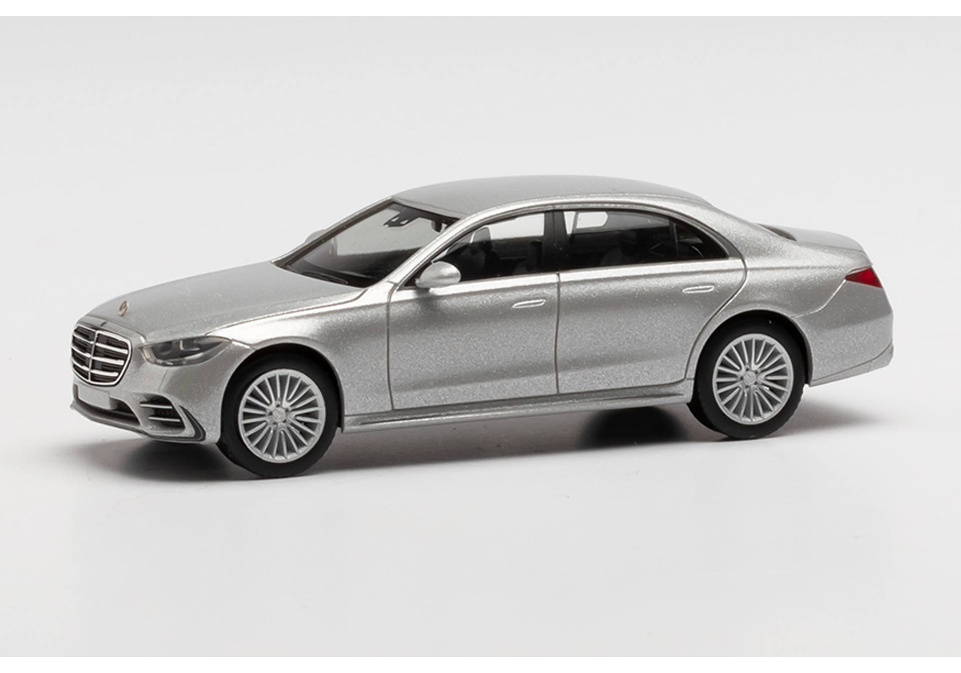Mercedes-Benz S-Klasse, Irridium silver