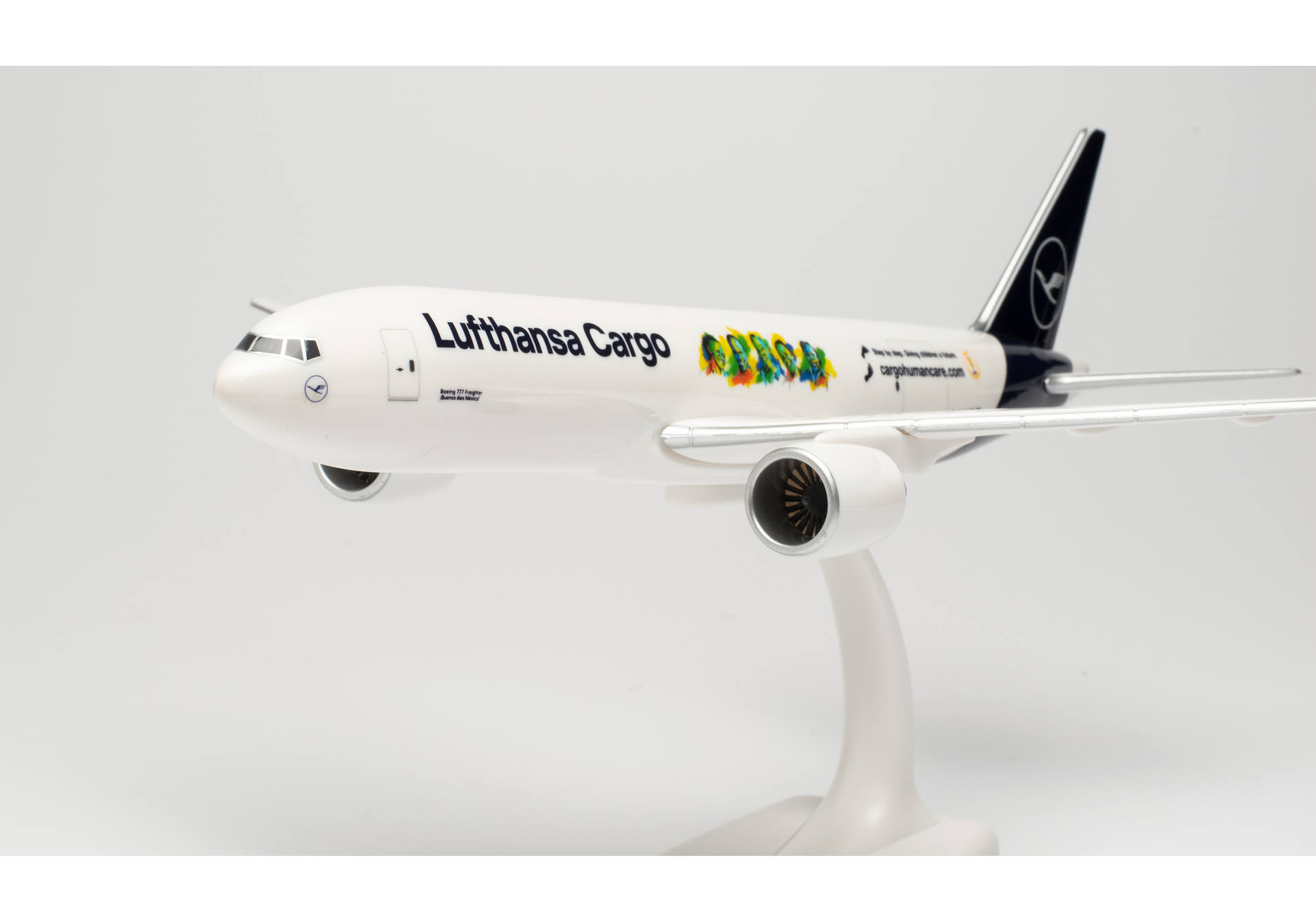 Lufthansa Cargo Boeing 777F “Cargo Human Care” – D-ALFI “Buenos Días México”