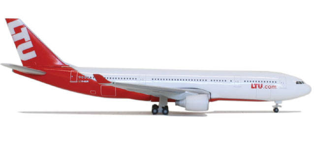 LTU Airbus A330-200 D-ALPI