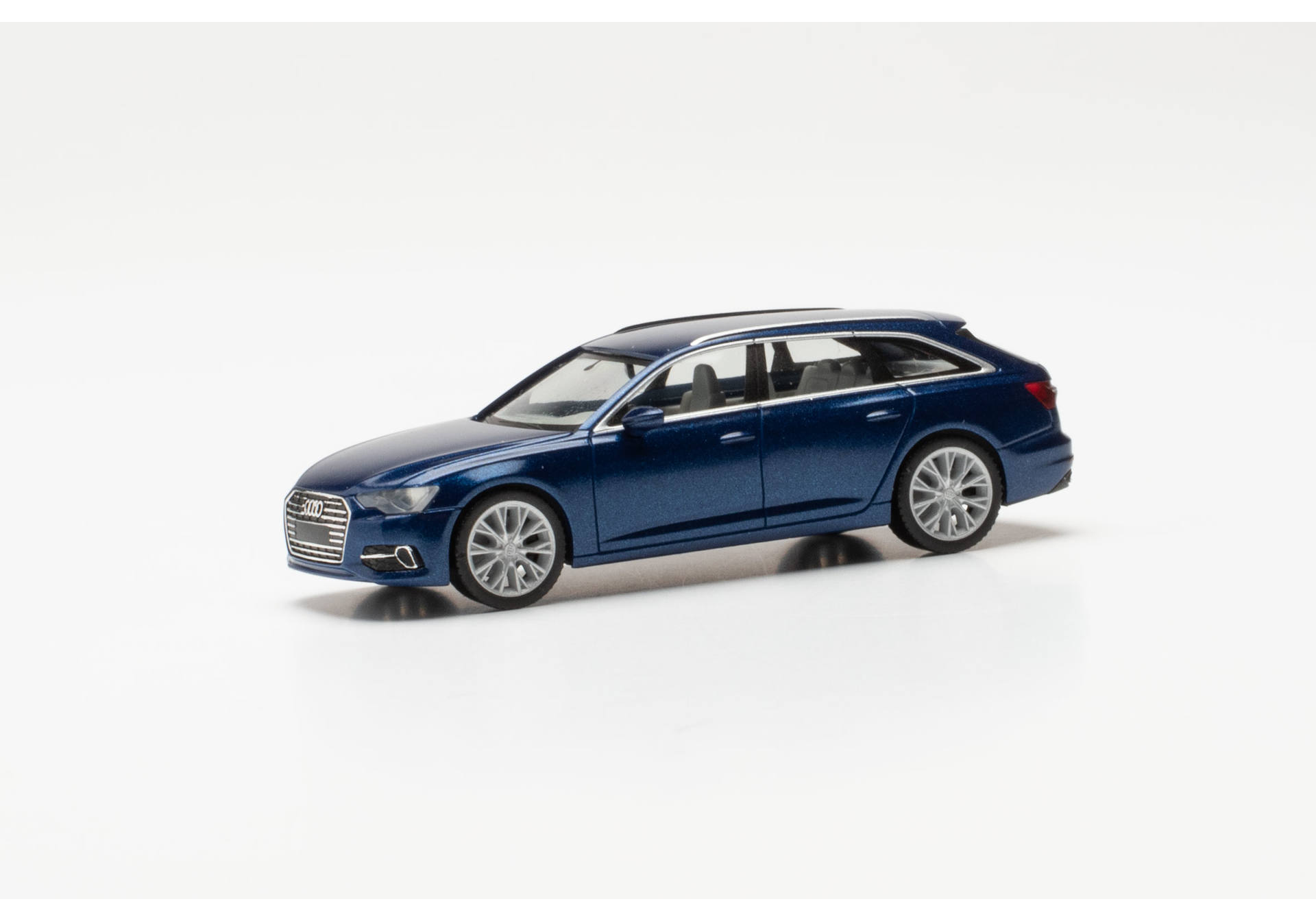 Audi A6 Avant, sepangblau metallic