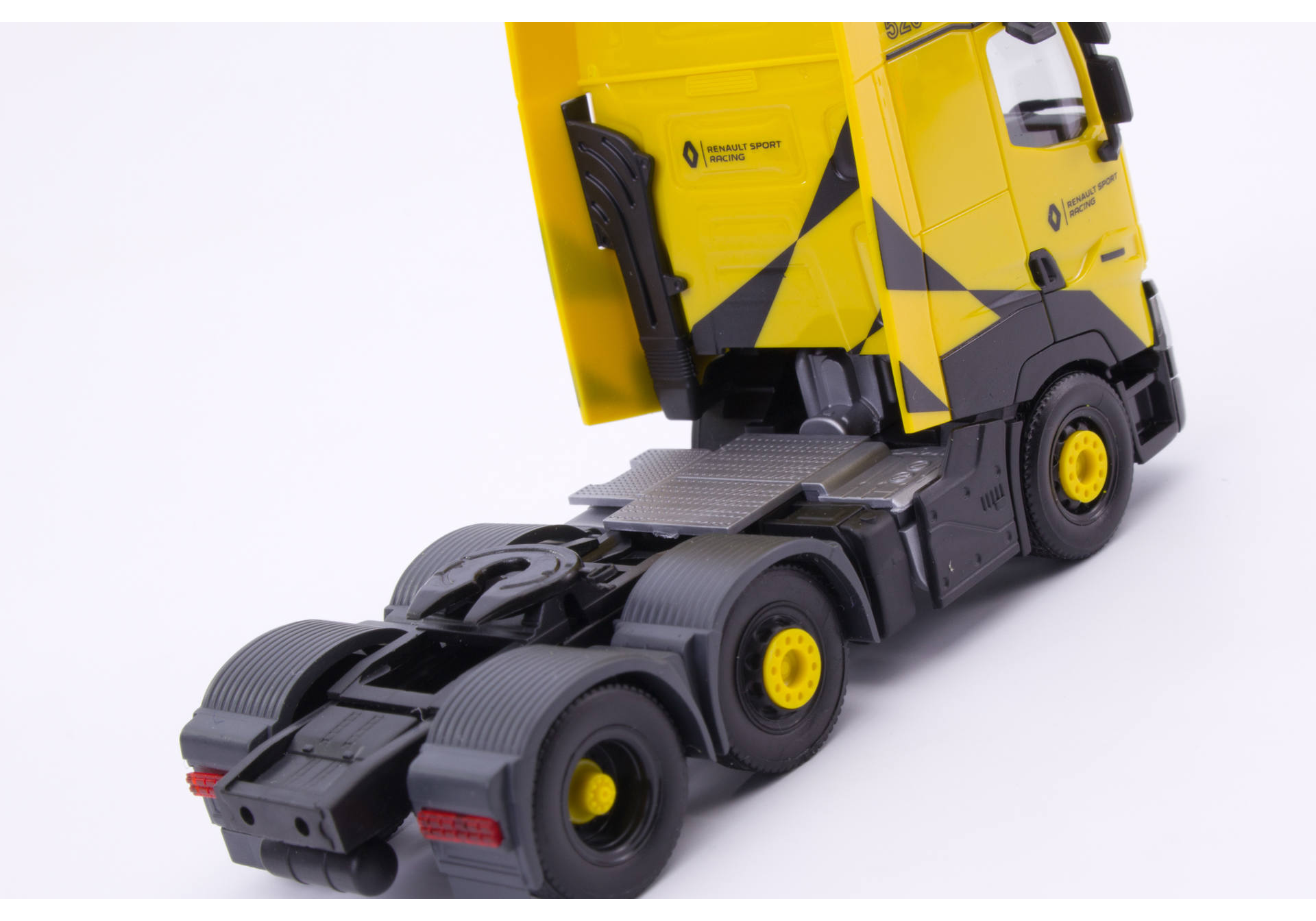 Renault T tractor 6×2 “Renault Sport Racing”