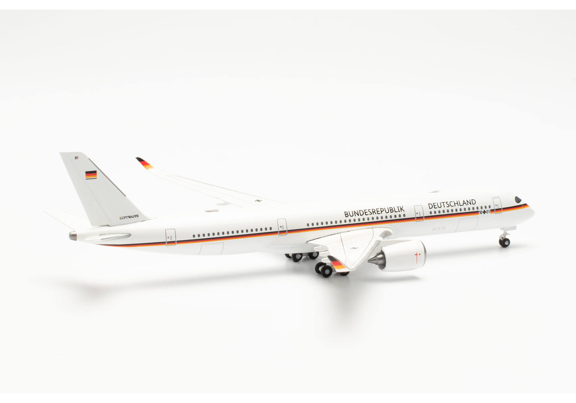 Luftwaffe Flugbereitschaft Airbus A350-900 – 1001 “Konrad Adenauer”