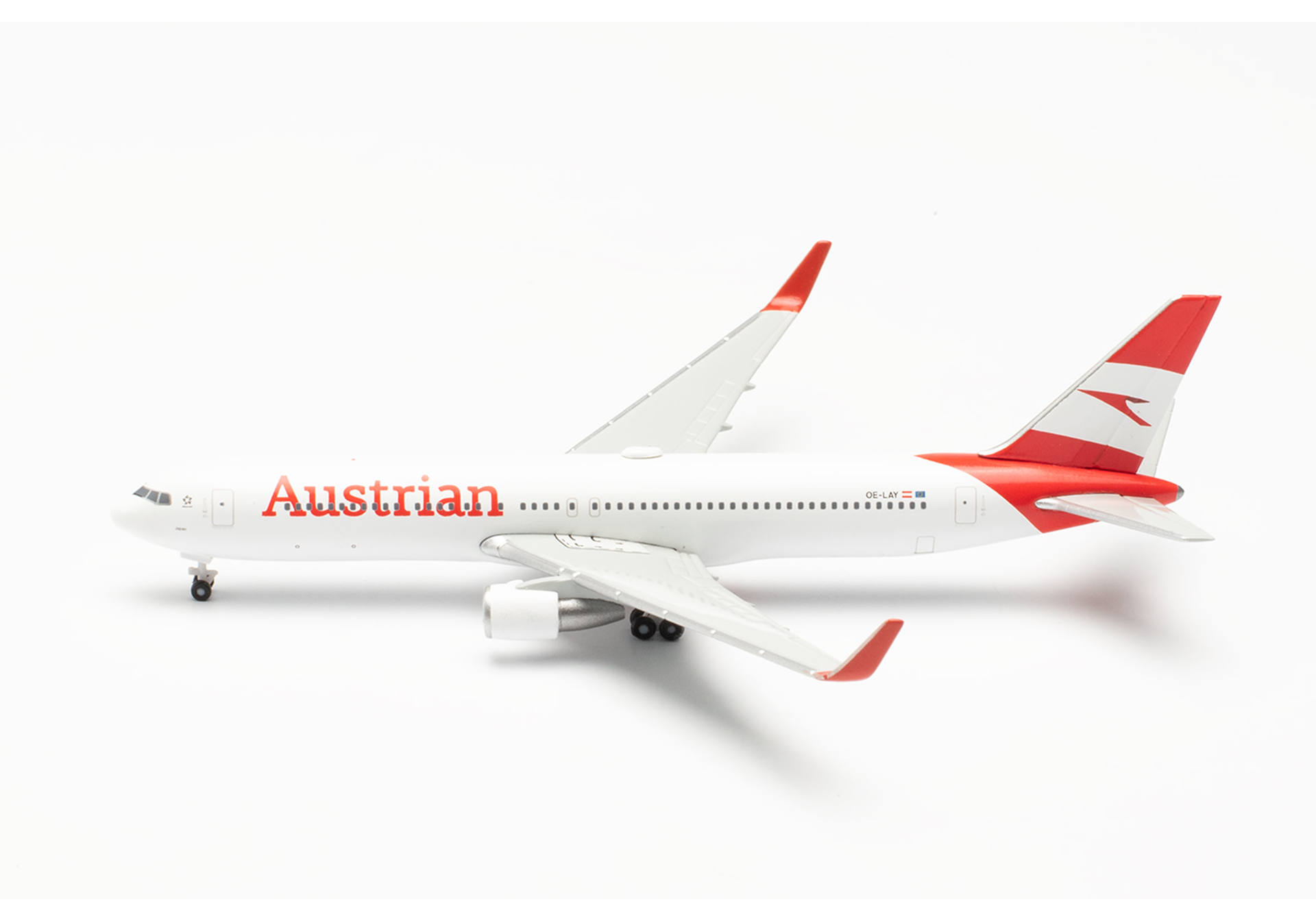 Austrian Airlines Boeing 767-300 - new colors – OE-LAY “Japan”