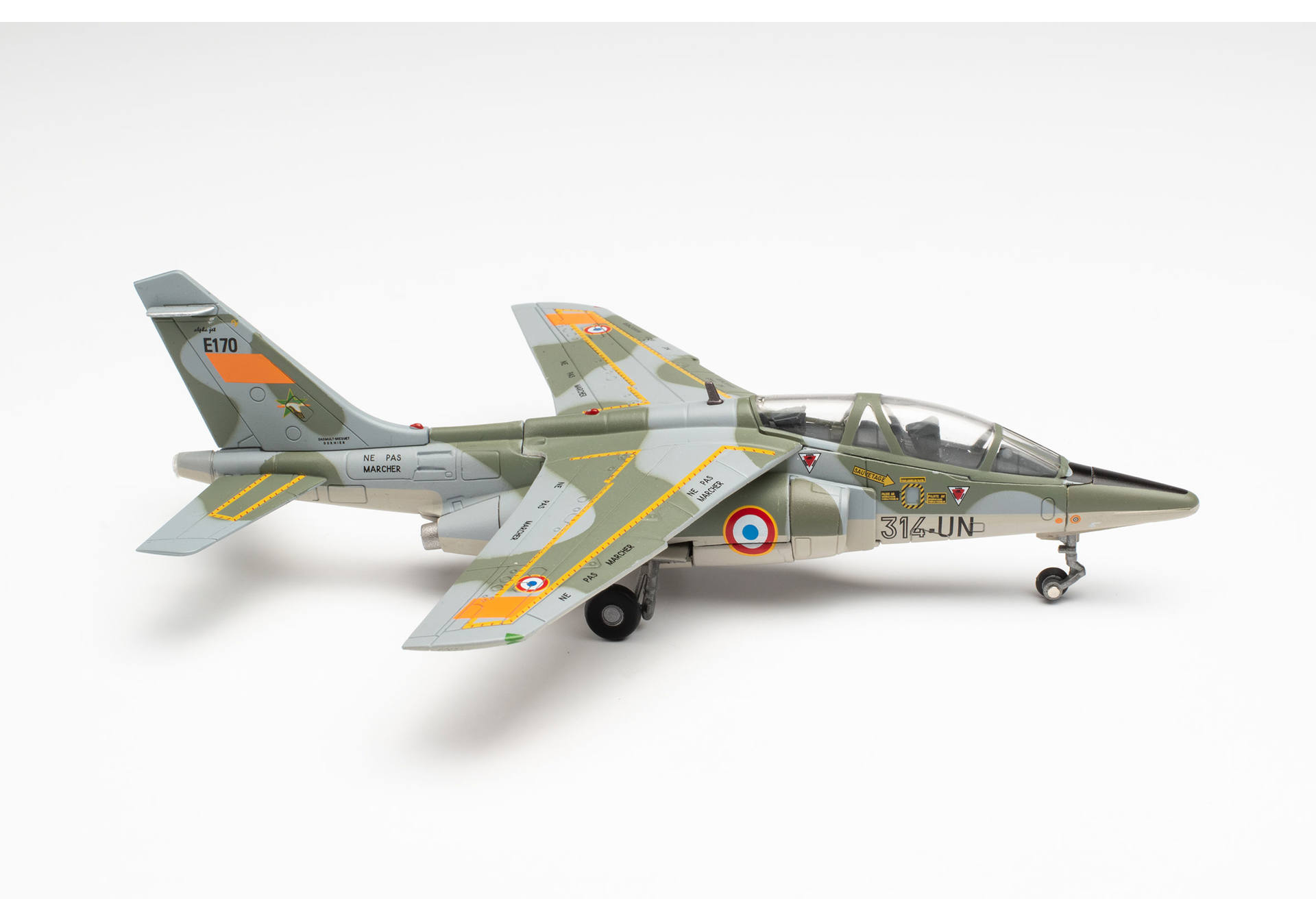 French Air Force– Ecole de l'Aviation de Chasse - EAC 00.314, Base aérienne 705, Tours