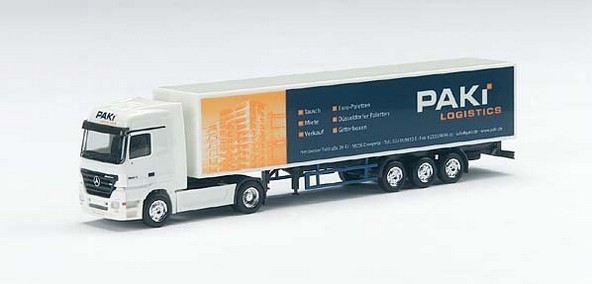 Mercedes-Benz Actros LH '02 case saddle train
