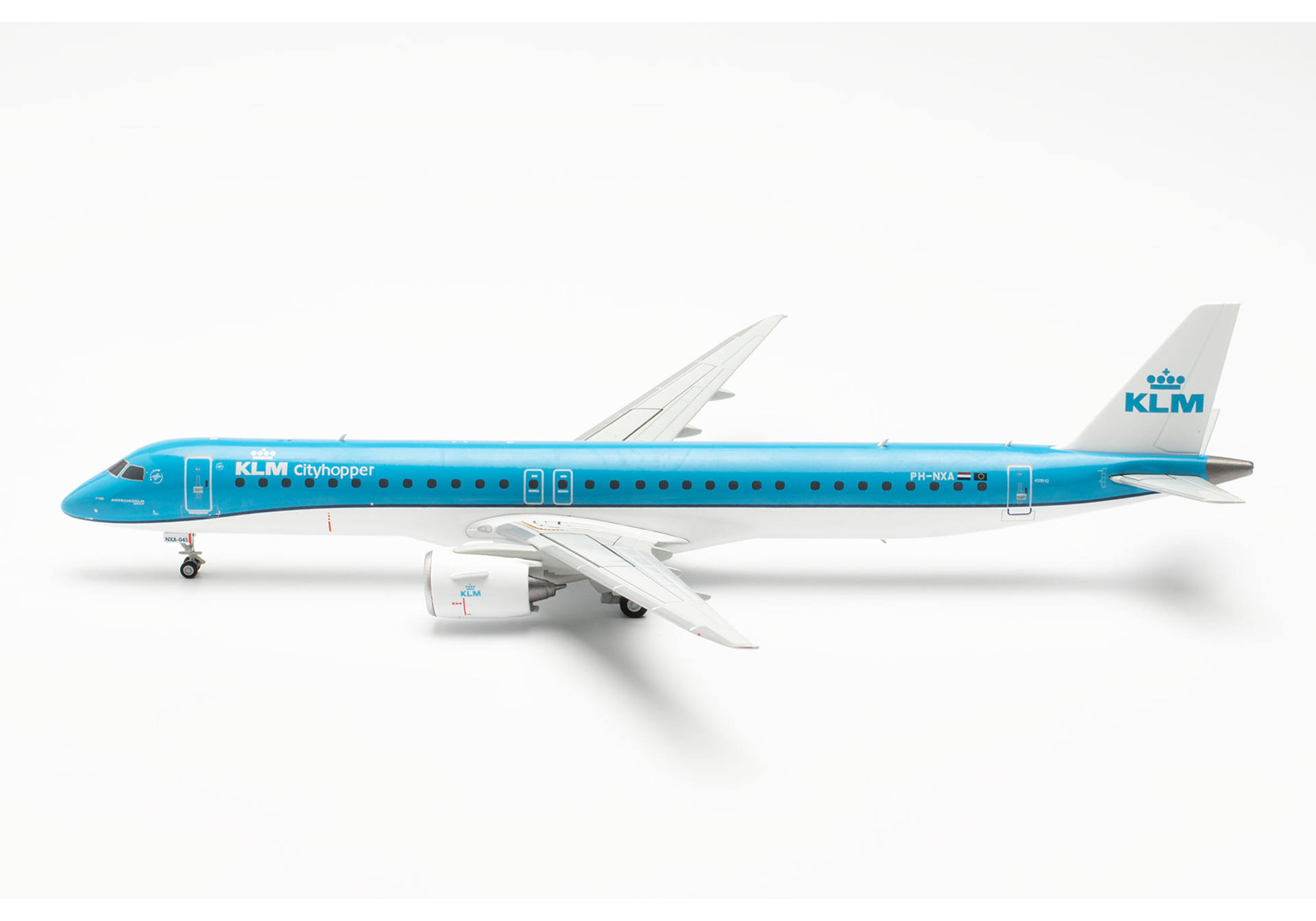 herpa 536370 Embraer E195-E2 Tech Lion - PR-ZIQ | WINGS 1:500 | Online kaufen bei Modellbau Härtle herpa 536370 Embraer E195-E2 Tech Lion - PR-ZIQ | WINGS 1:500 | Online kaufen bei Modellbau Härtle