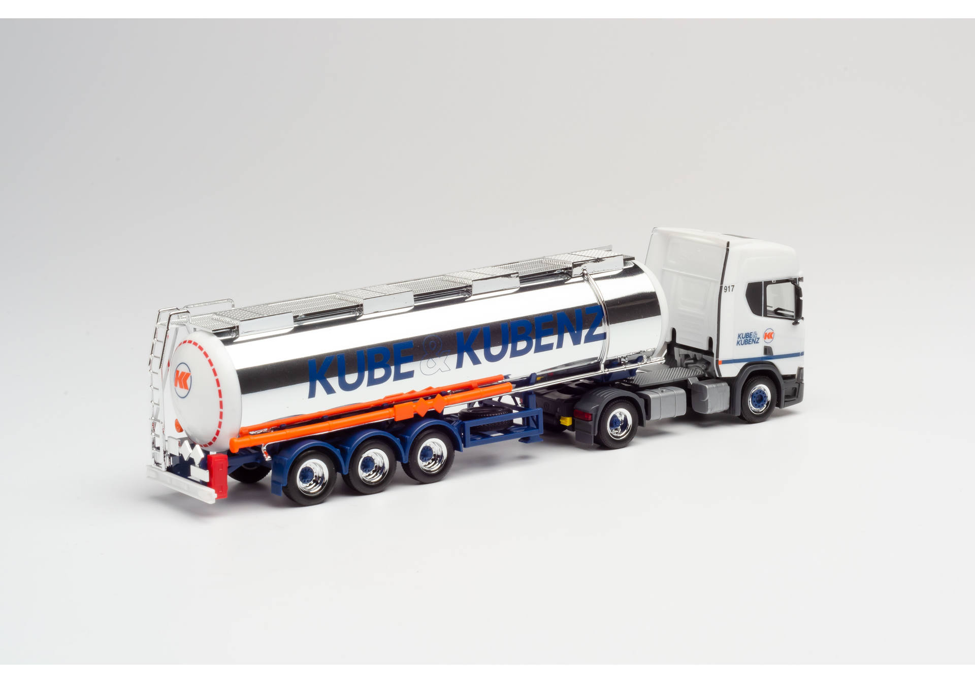Scania CR 20 HD chromium tank semitrailer "Kube & Kubenz"