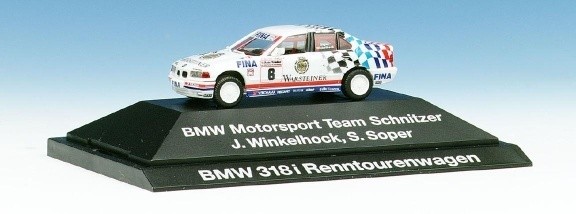 BMW 318i sedan