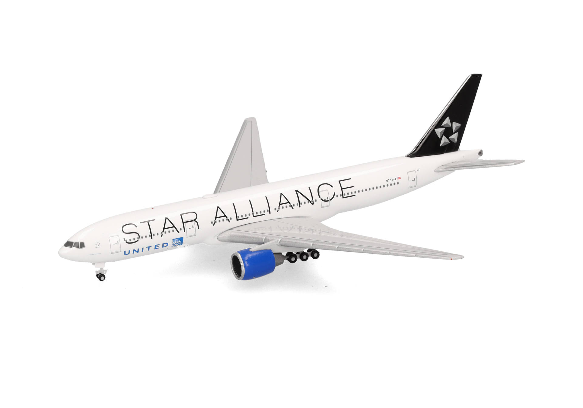 538589 United Airlines Boeing 777-200