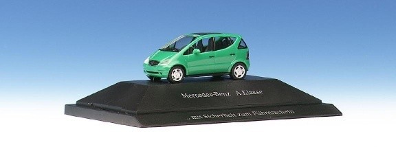 Mercedes-Benz A-Class compact four-door rims matt cup in interior fittings anthracite