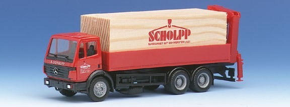 Mercedes-Benz Sk'94 Pritschen-Trk3a loaded with a loading crane with wood